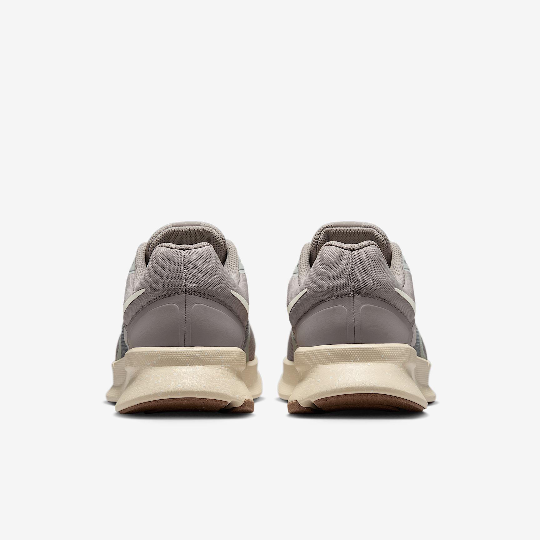 Nike Mens Run Swift 3 Road Running Shoes | DR2695-013 Product Image