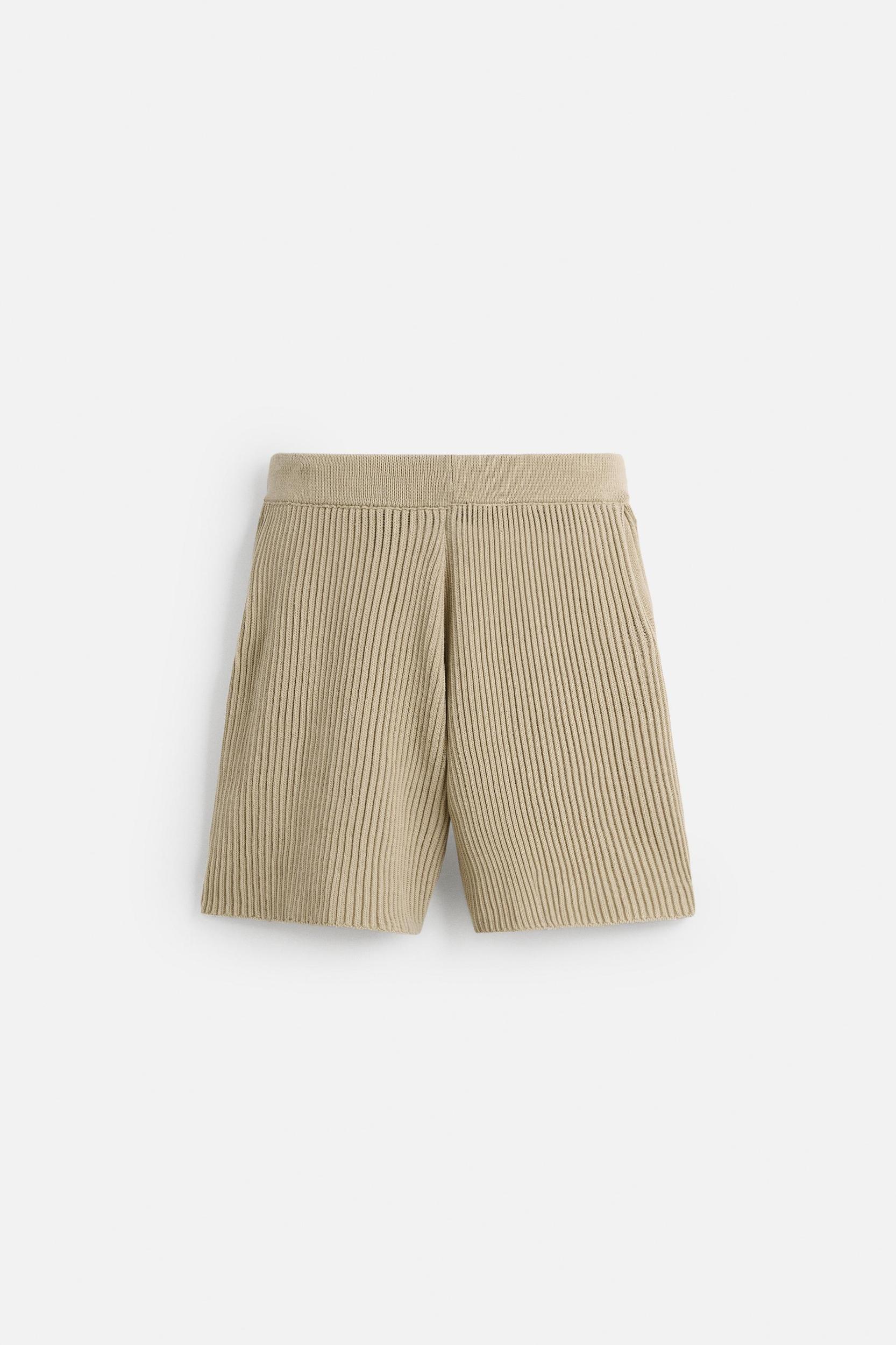 RELAXED FIT RIBBED SHORTS Product Image