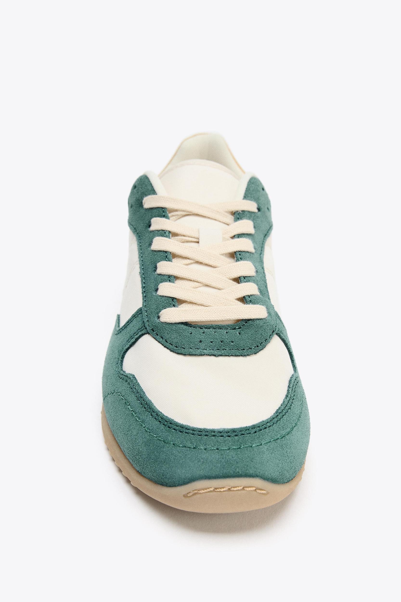 COLORBLOCK RUNNING SNEAKERS Product Image