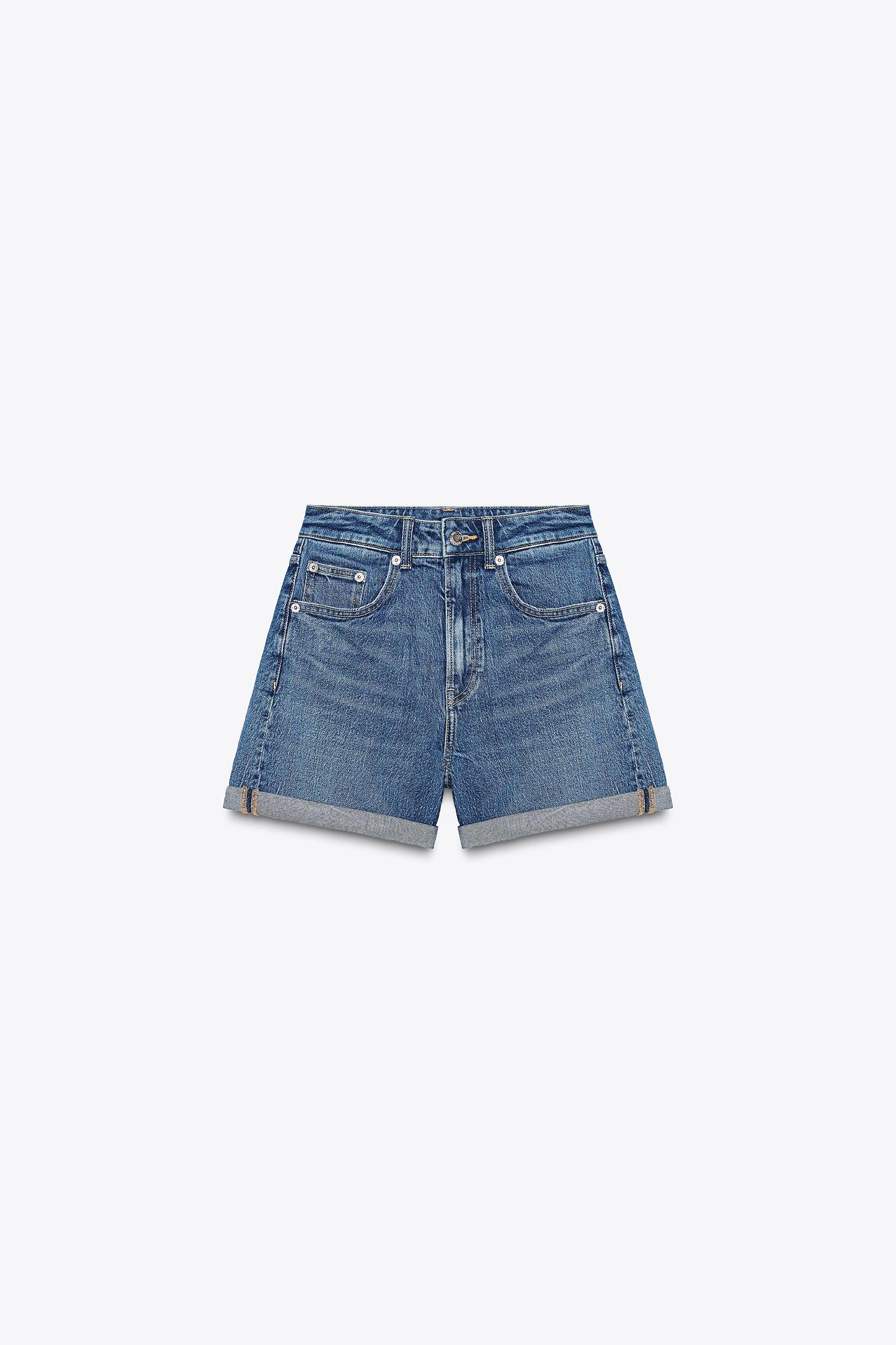 HIGH-WAISTED MOM FIT SHORTS Product Image
