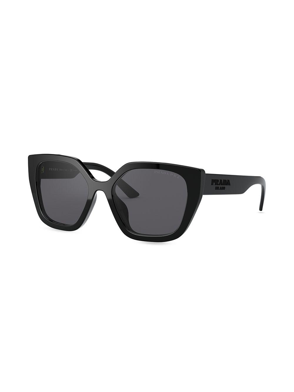 oversized-frame sunglasses Product Image