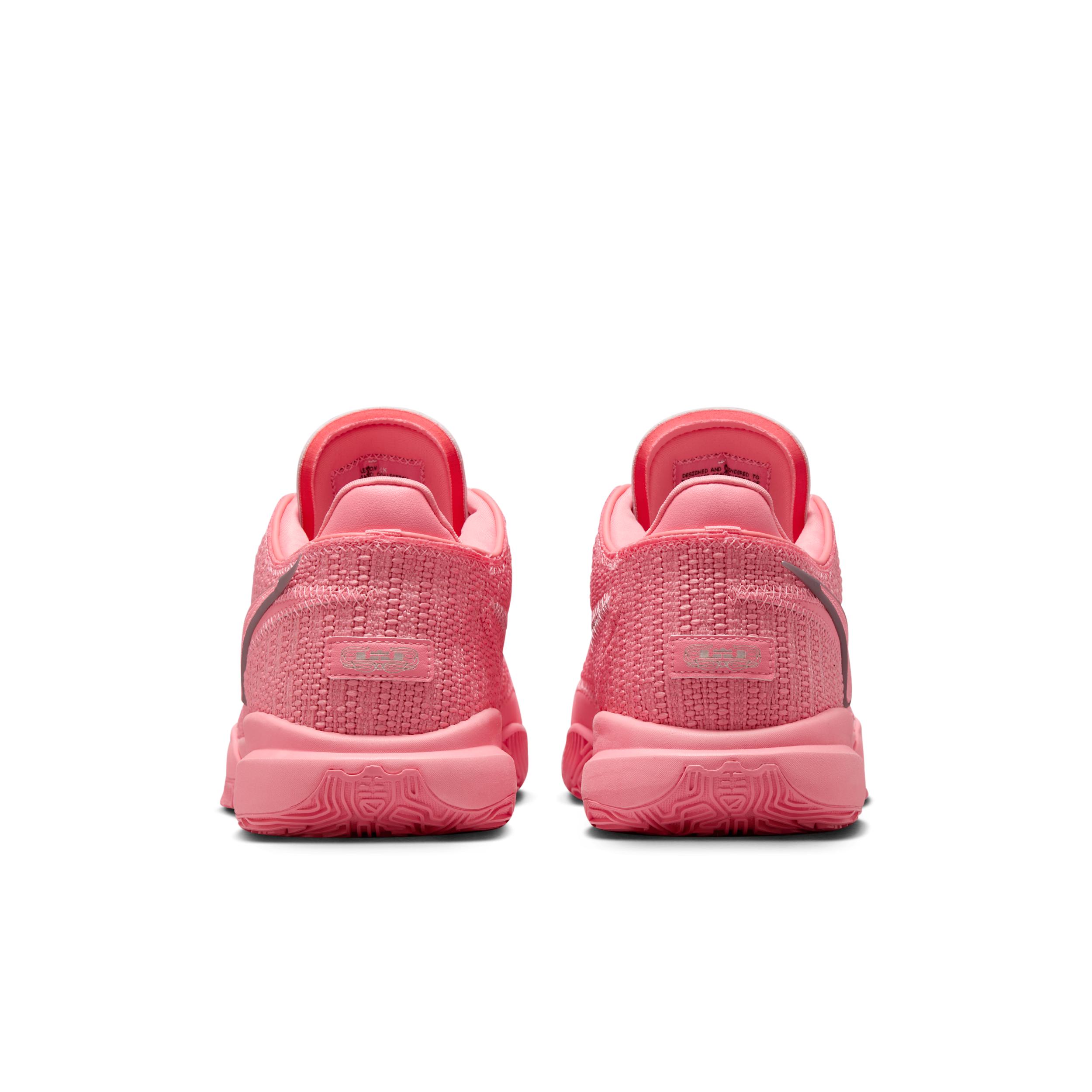 Nike Men's LeBron 20 Basketball Shoes Product Image