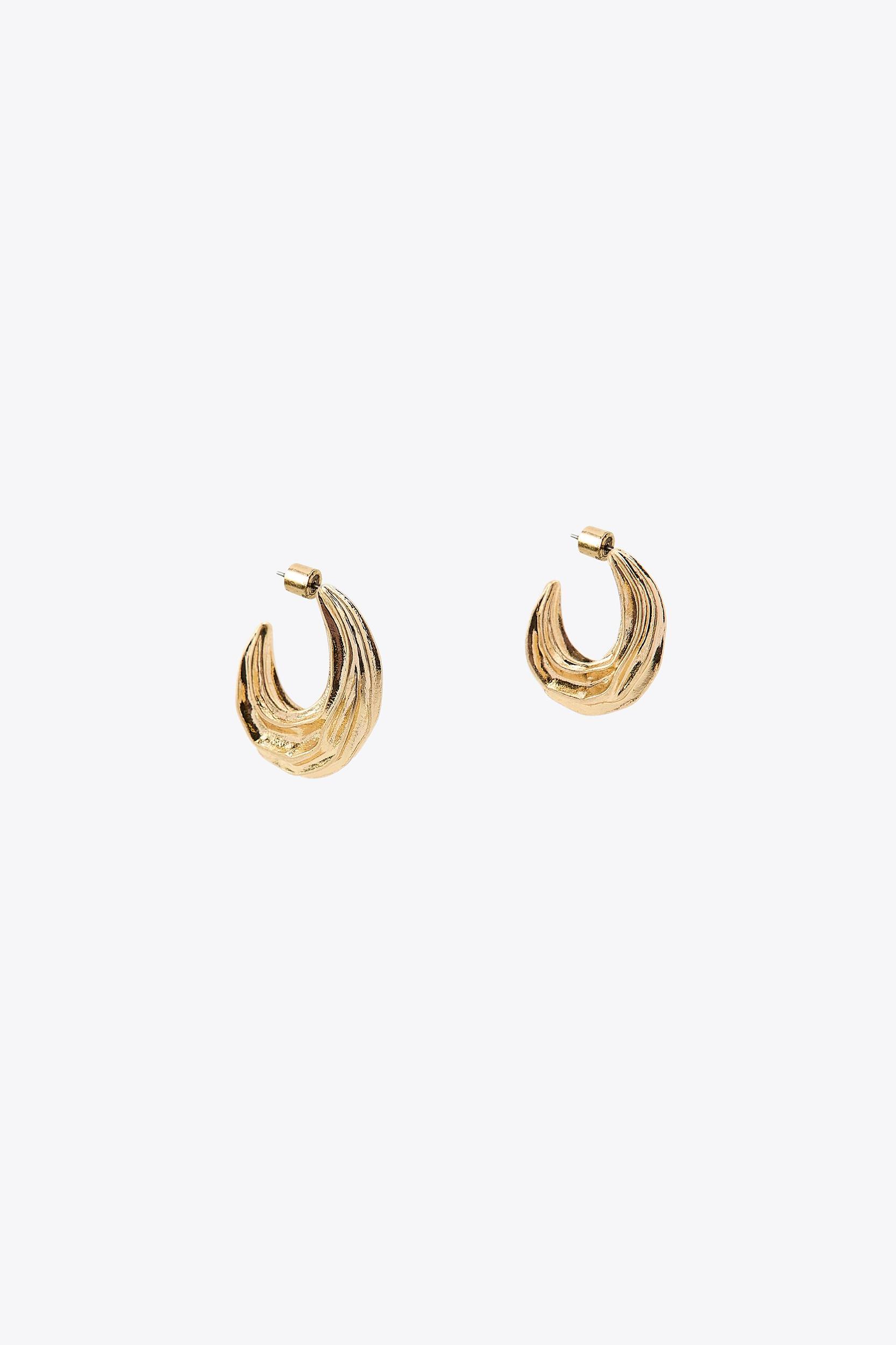 TEXTURED MEDIUM HOOP EARRINGS Product Image