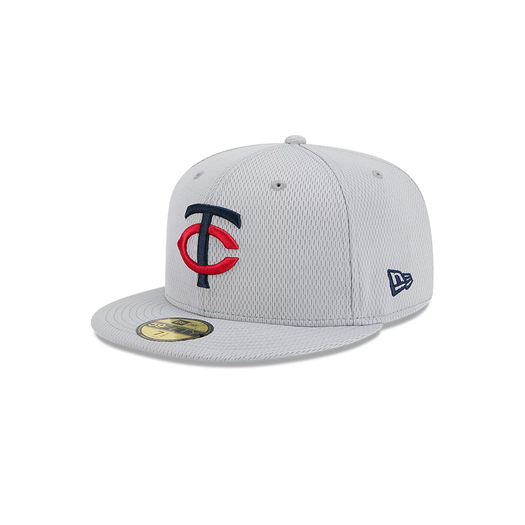 Men's New Era Gray Minnesota Twins 2025 MLB Clubhouse 59FIFTY Fitted Hat, Size: 7 1/8, Grey Product Image