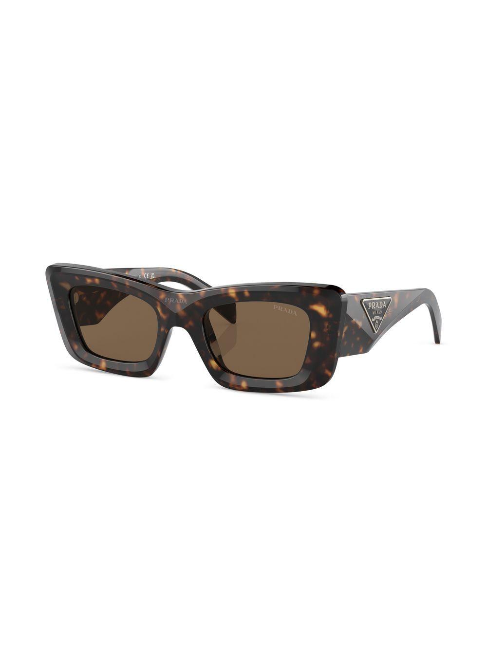 tortoiseshell-effect logo sunglasses Product Image