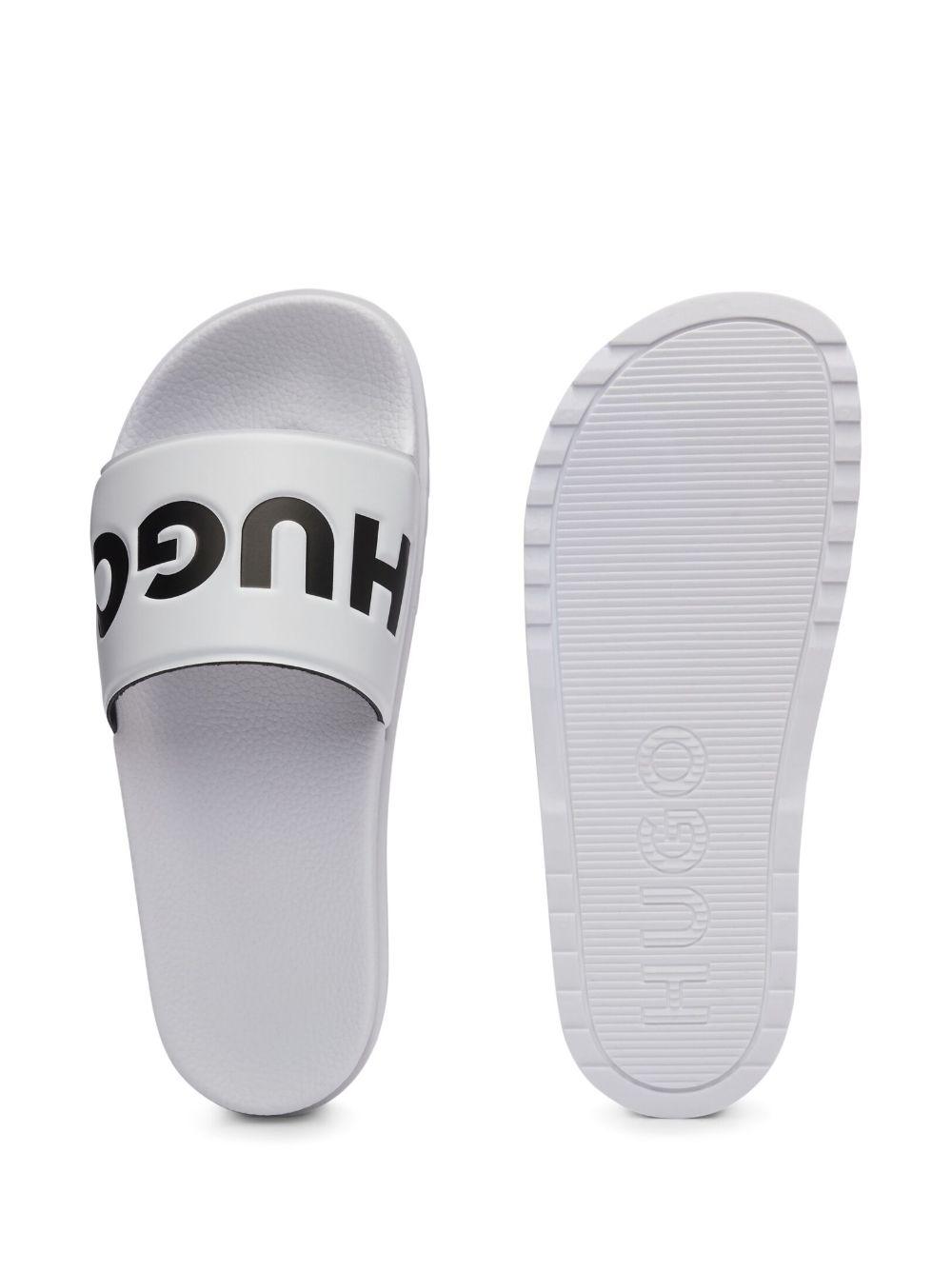 logo-debossed slides Product Image