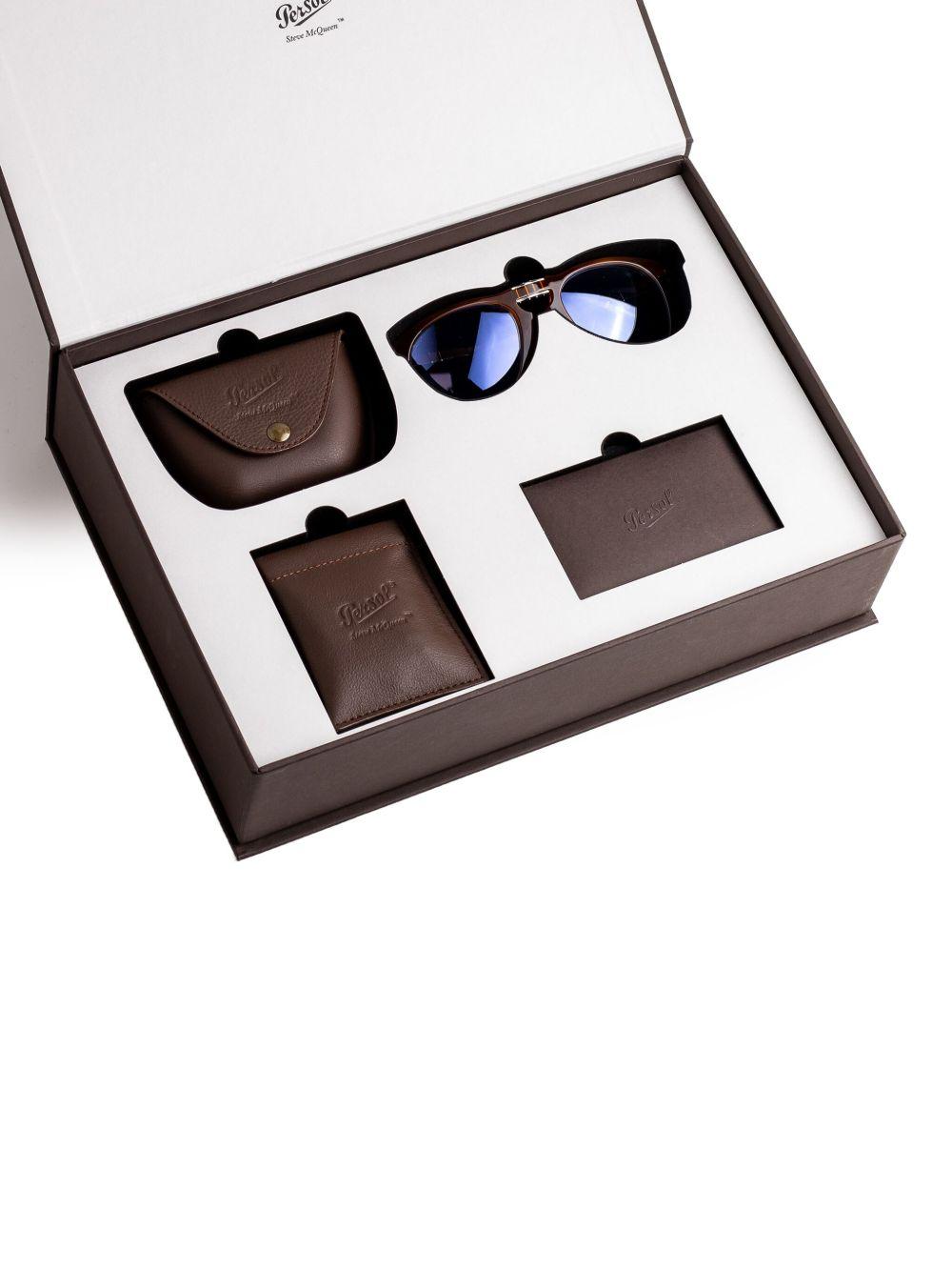 folding round sunglasses Product Image