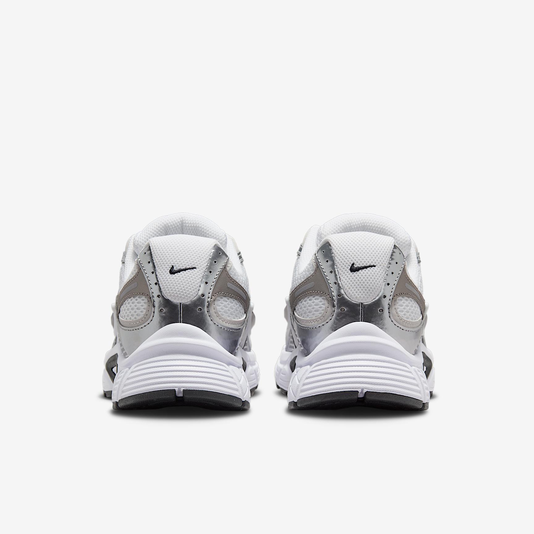 Nike Womens V5 RNR Shoes with Reflective Accents | HQ7901-107 Product Image