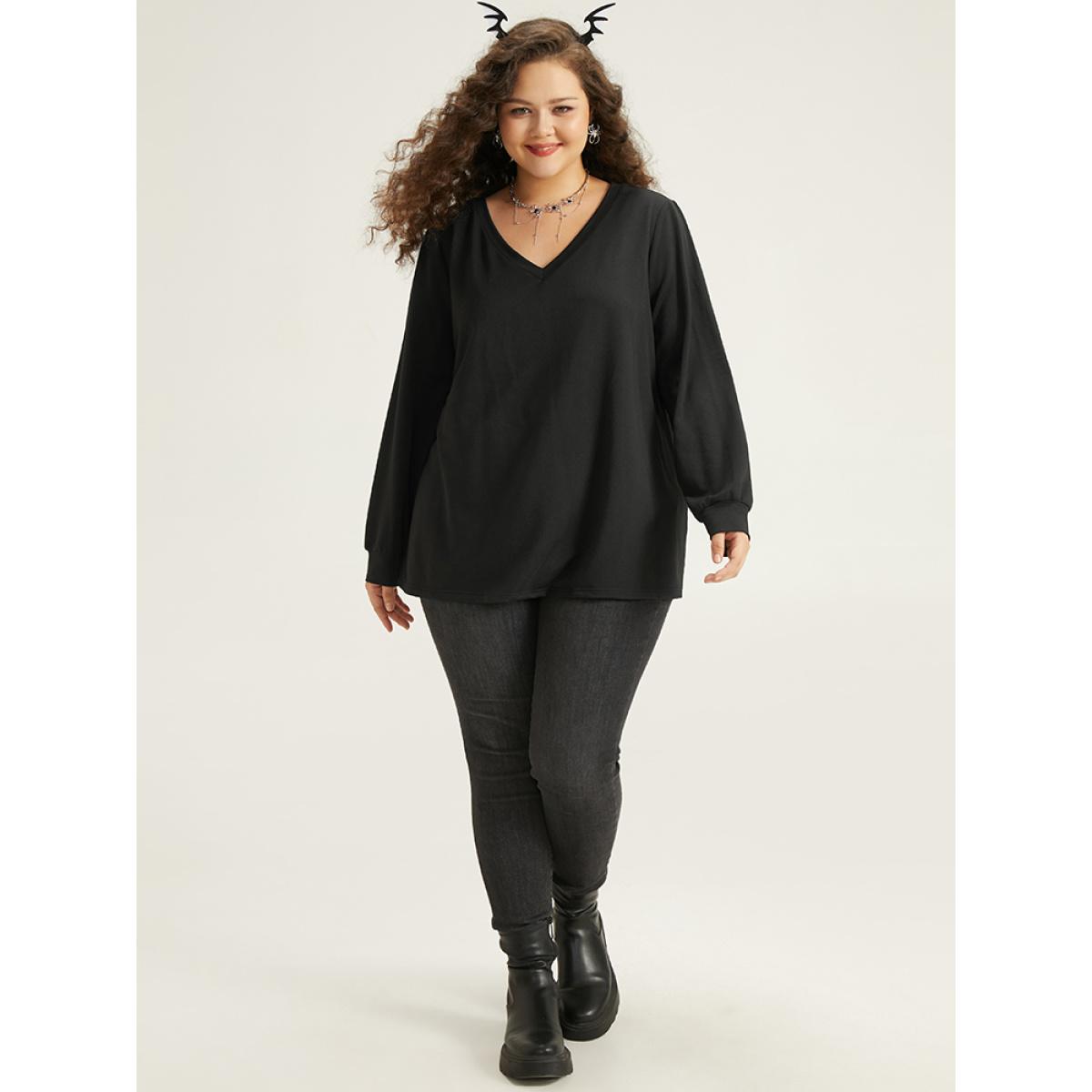 Plus Size Halloween Wing Print Elastic Cuffs Sweatshirt Women Black Casual Printed V-neck Dailywear Sweatshirts BloomChic 26/4X Product Image