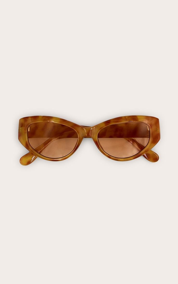Honey Tortoiseshell Rounded Cat Eye Sunglasses Product Image