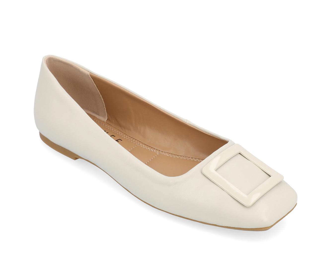 Women's Journee Collection Zimia Flats Product Image