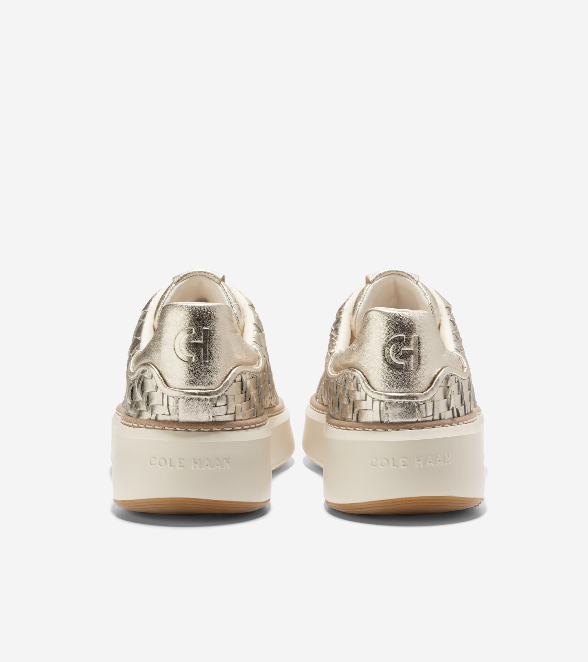 Essential Pouch Product Image