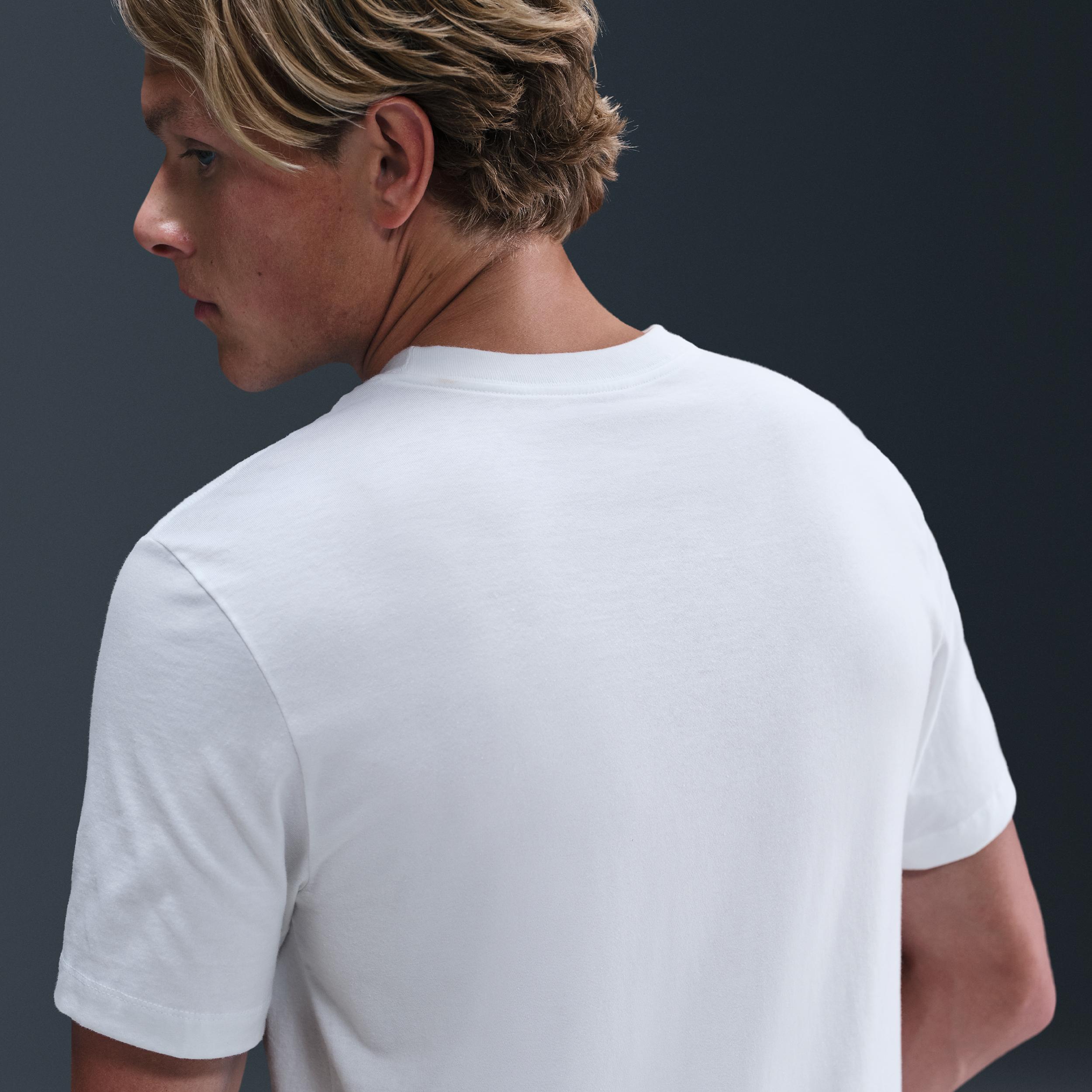 Nike Sportswear Men's T-Shirt Product Image