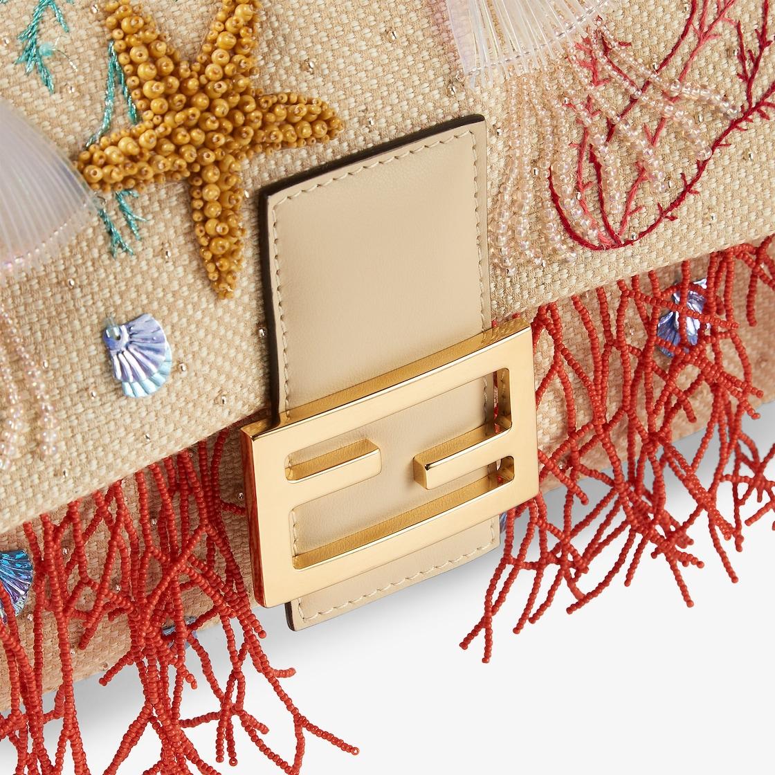 BaguetteWoven bag with Sea Garden embroideries Product Image