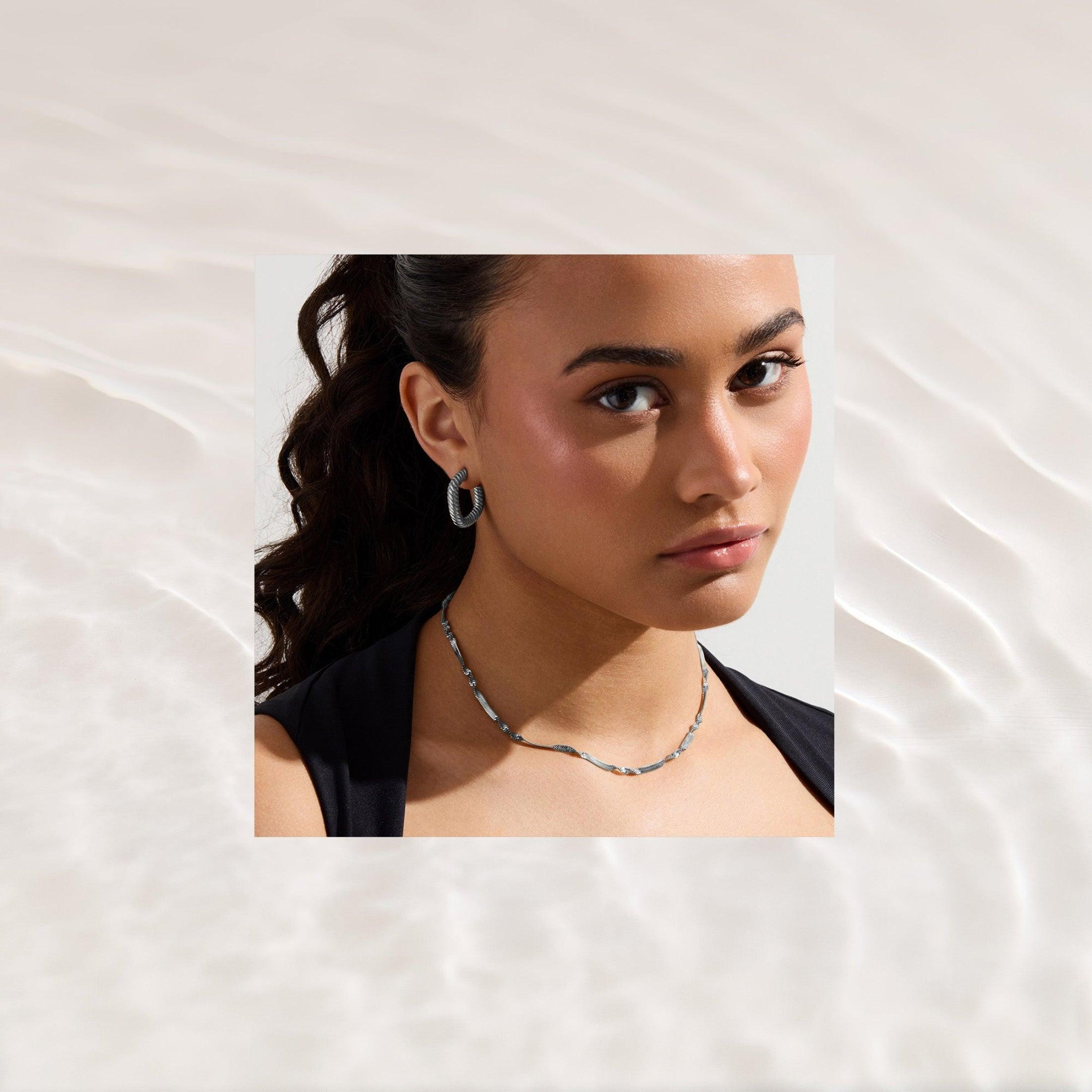 Twisted Luxe Necklace Product Image