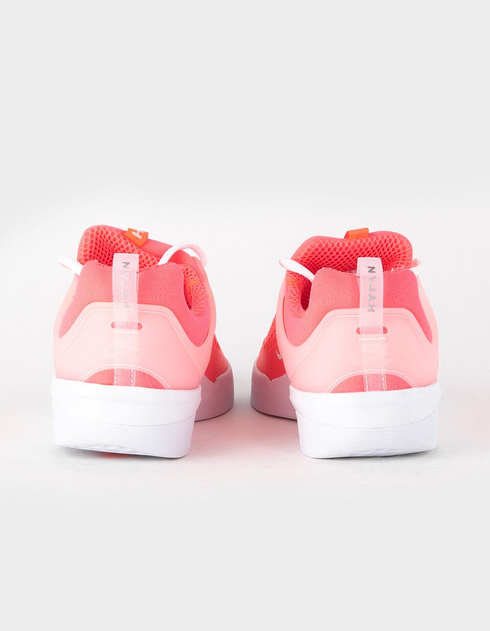 NIKE SB Zoom Nyjah 3 Mens Skate Shoes - WATERMELON Product Image