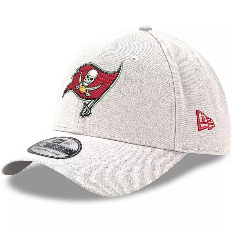Men's New Era White Tampa Bay Buccaneers Iced II 39THIRTY Flex Hat, Size: Medium/Large Product Image