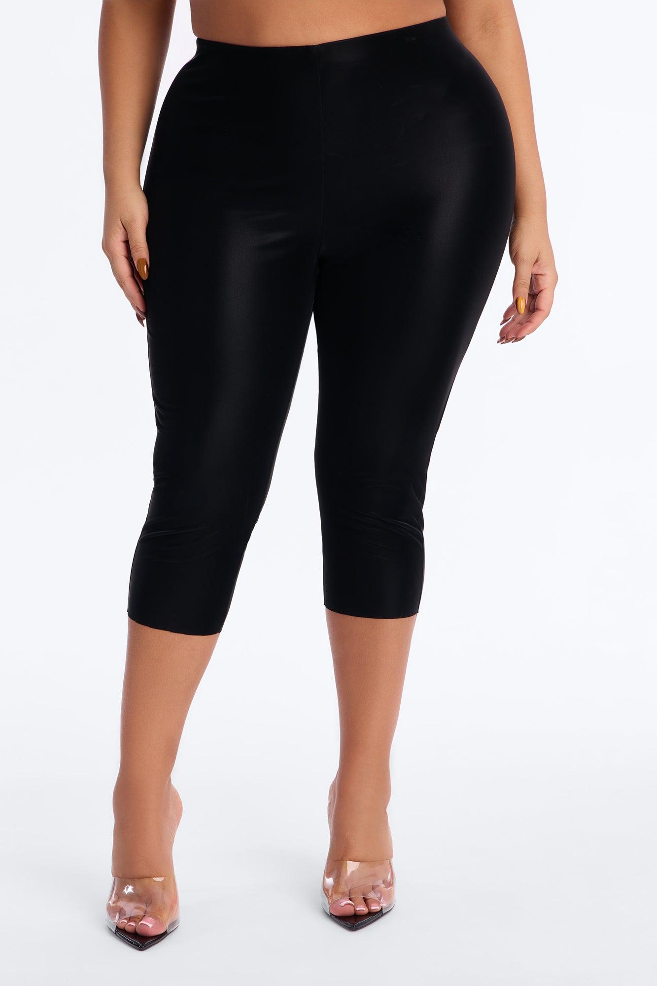 Juniper Mid Rise Liquid Coated Capri Legging 19″ - Black Female Product Image