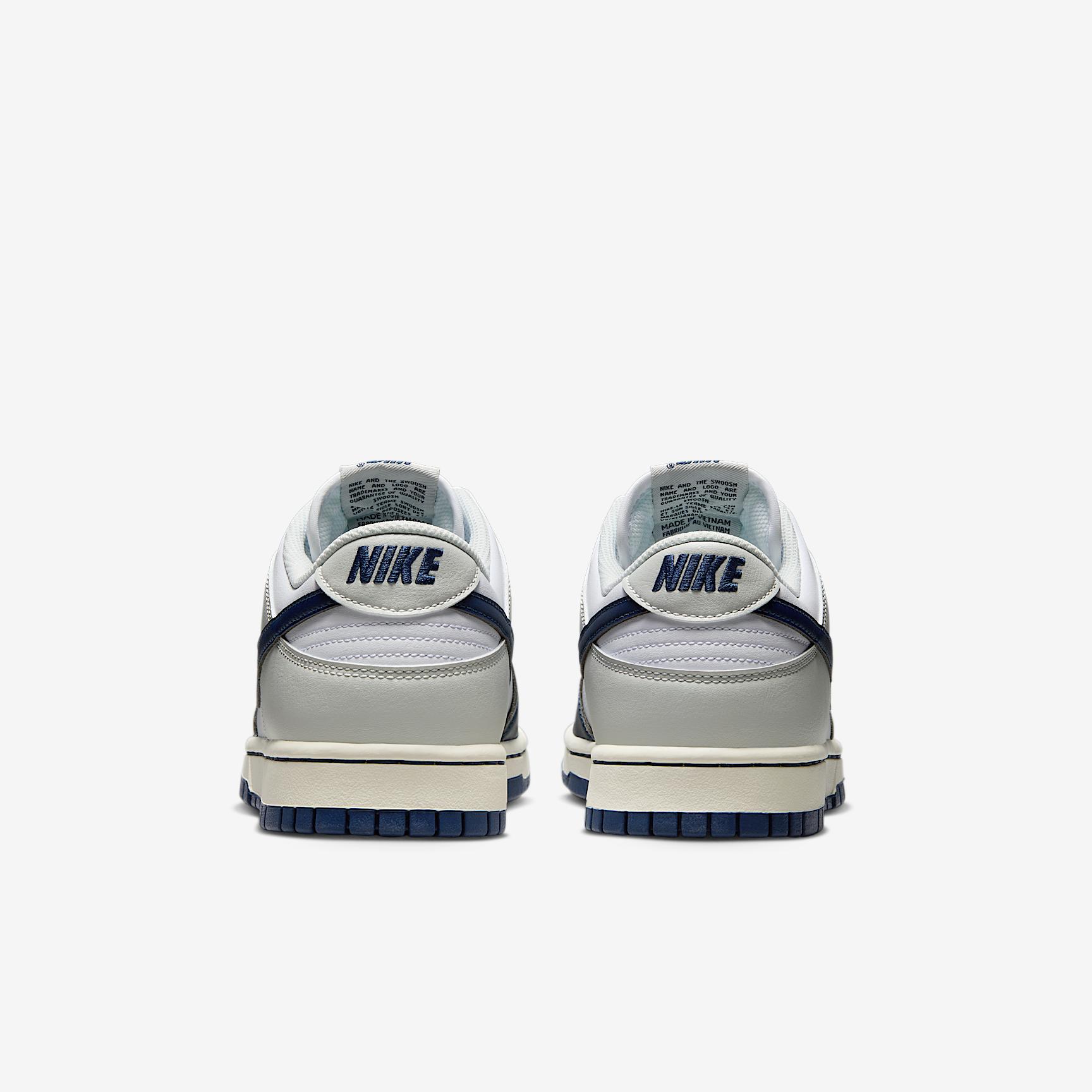 Nike Men's Dunk Low Retro Shoes Product Image