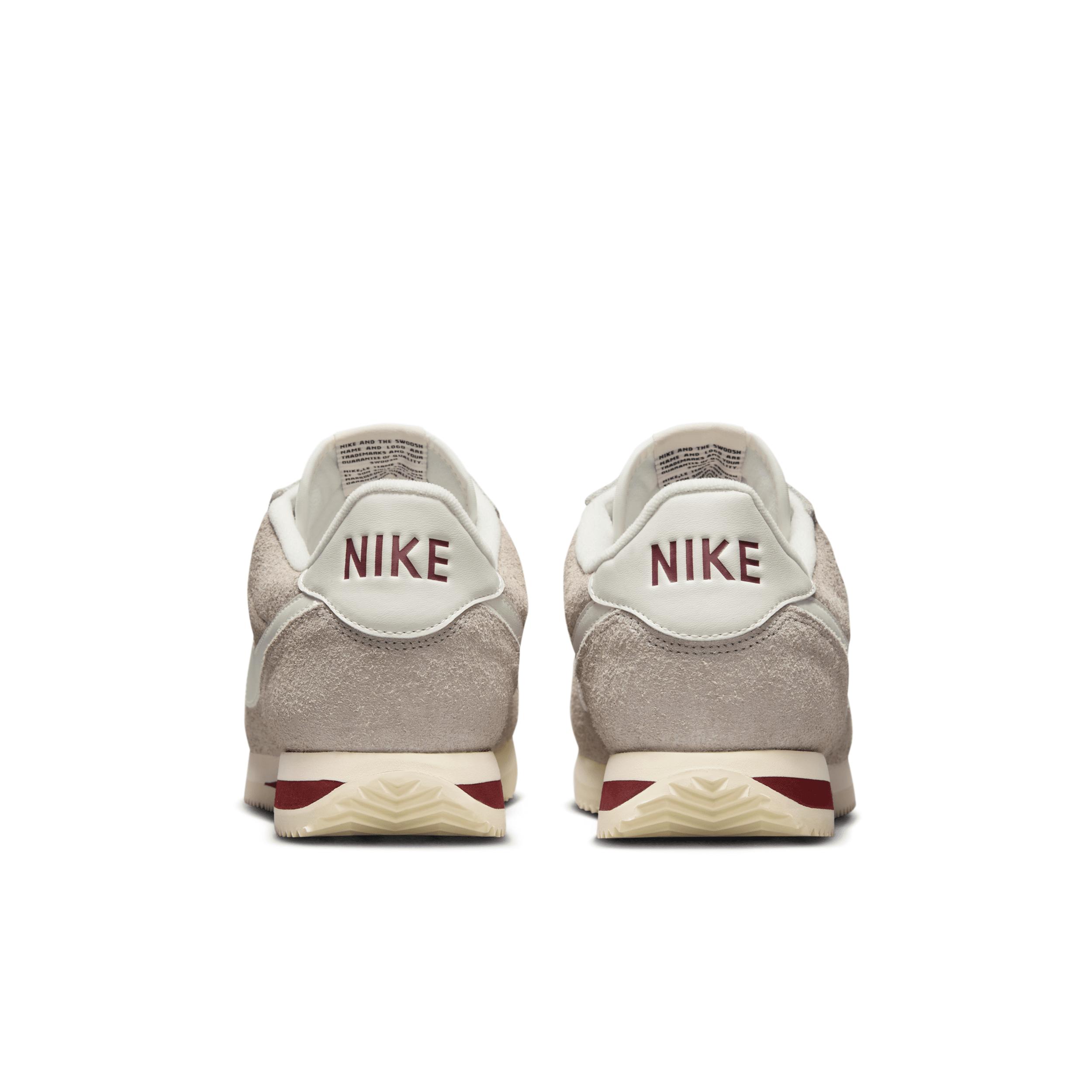 Mens Nike Cortez SE Suede Casual Shoes Product Image