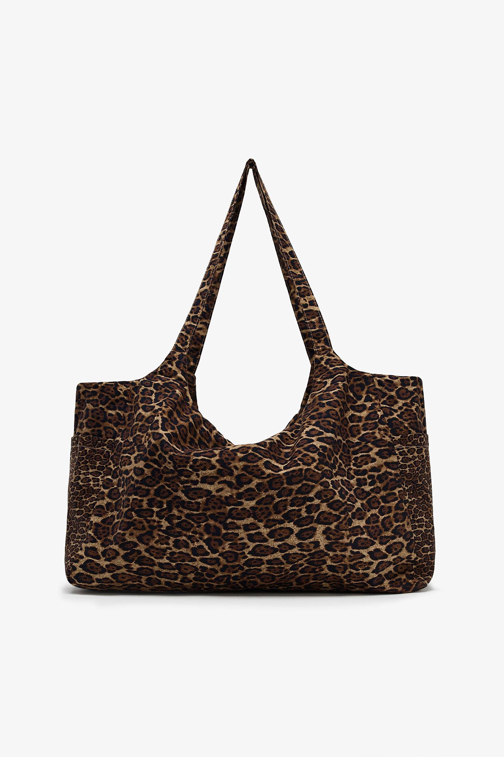 ANIMAL PRINT LARGE COTTON BAG Product Image