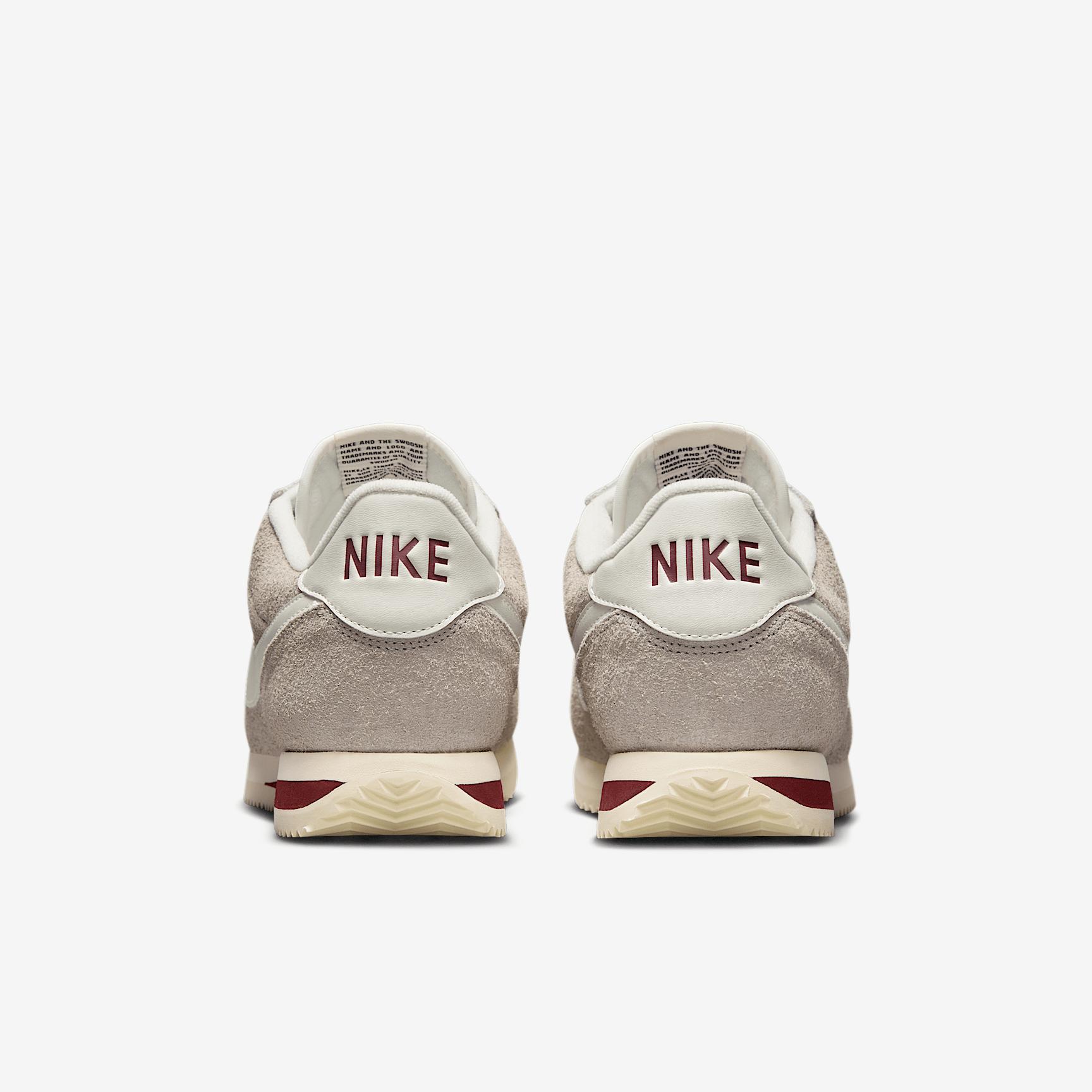 Mens Nike Cortez SE Suede Casual Shoes Product Image