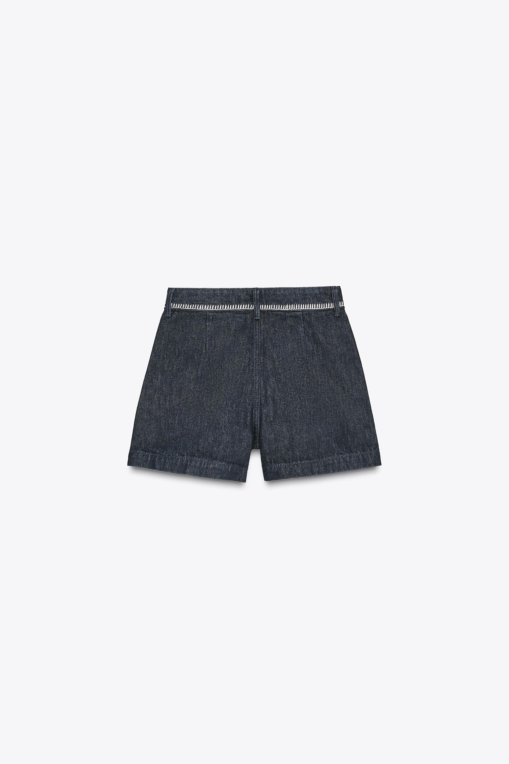 Z1975 HIGH-WAISTED DENIM SHORTS WITH TOPSTITCHING Product Image