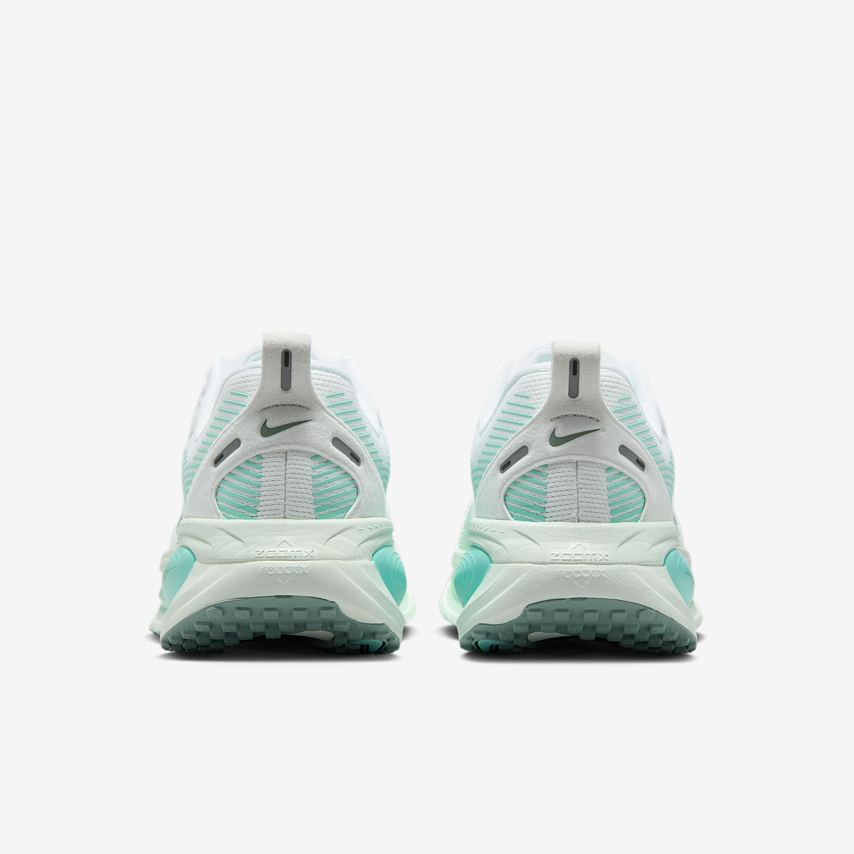 Nike Women's Vomero 18 Road Running Shoes Product Image