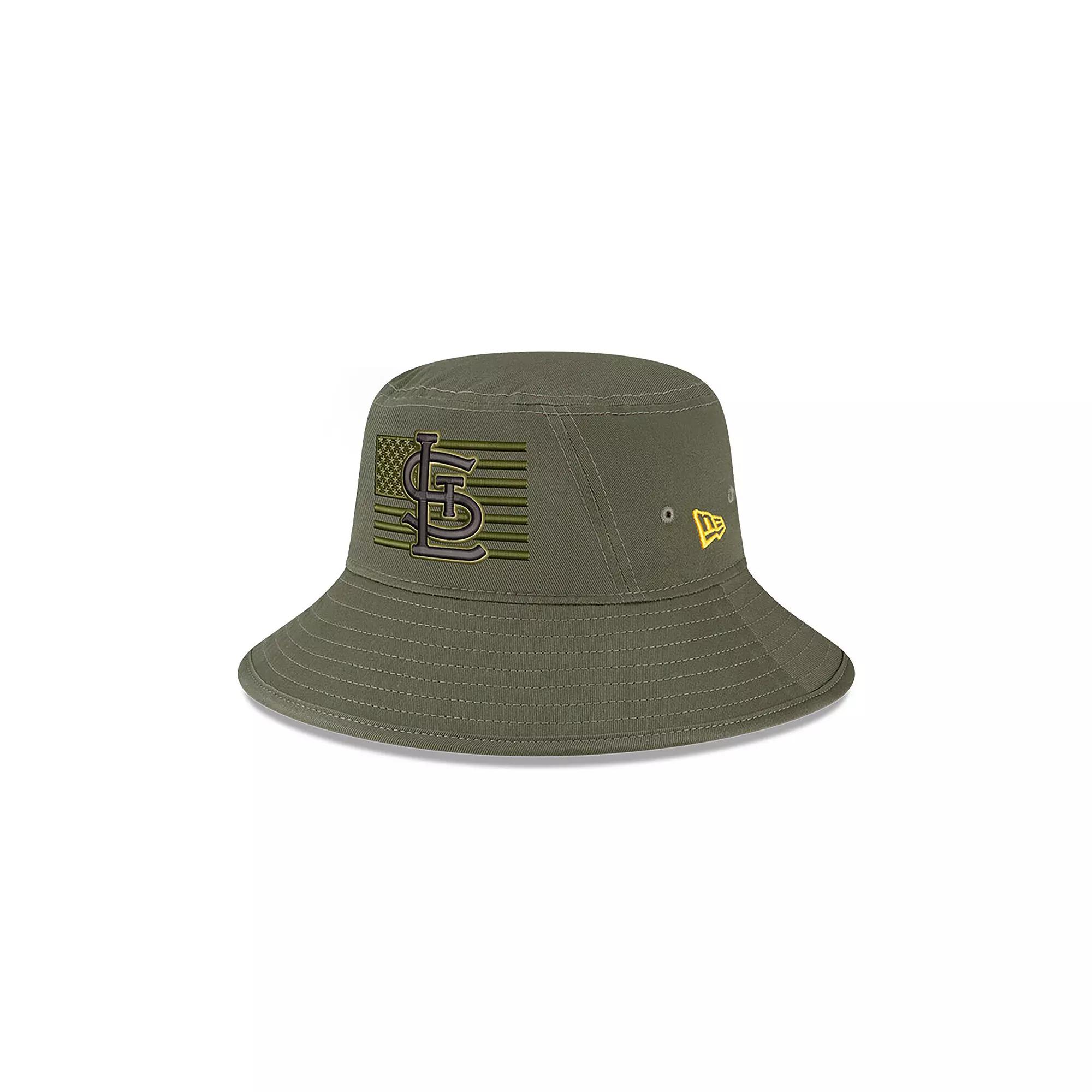Men's New Era Green St. Louis Cardinals 2023 Armed Forces Day Bucket Hat,  Product Image