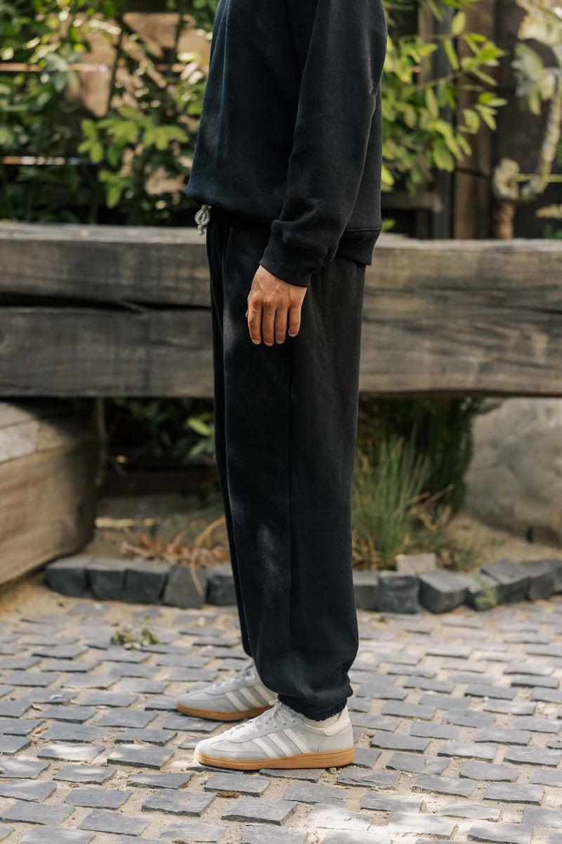 Men's Organic Heavyweight Fleece Sweatpants in Black Product Image