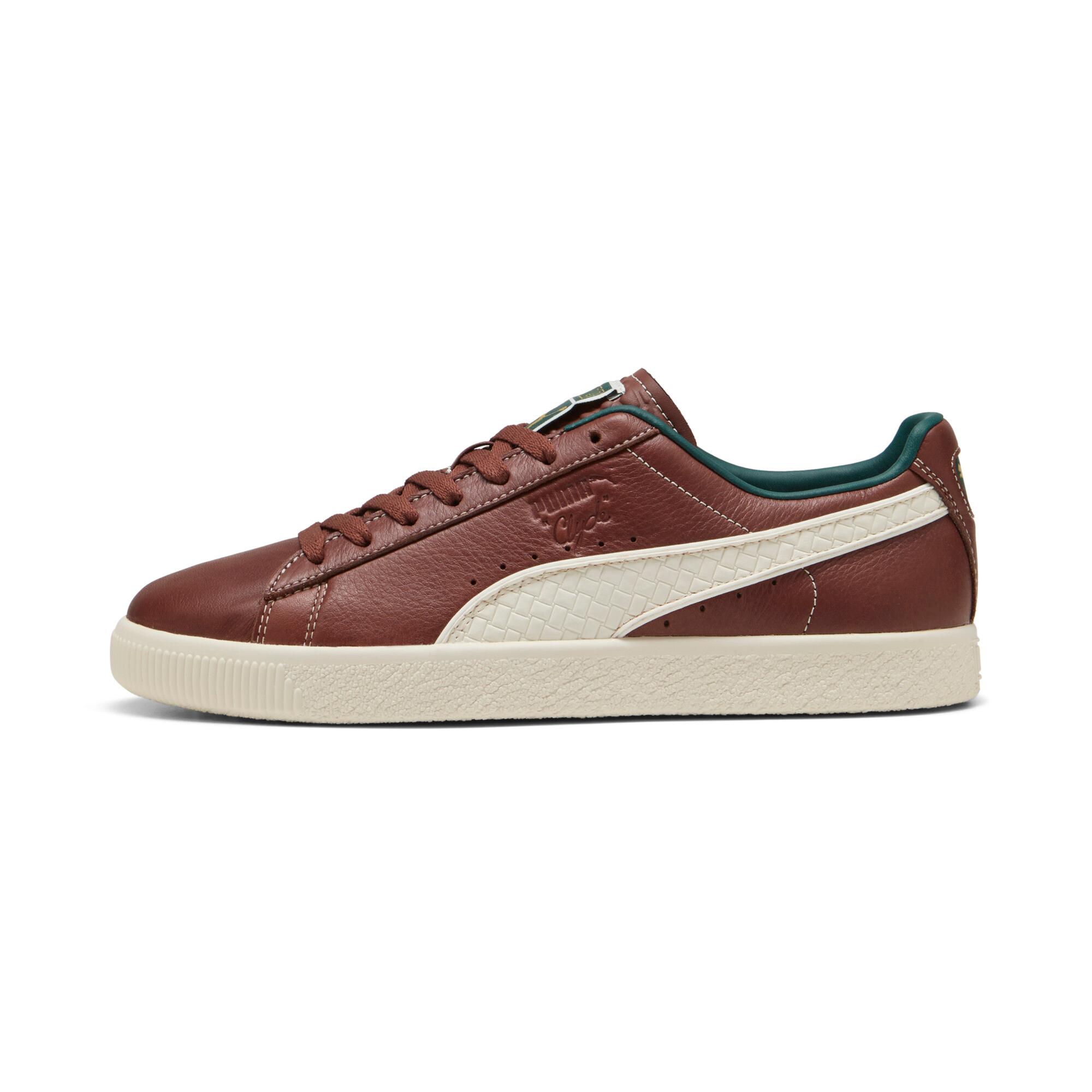 PUMA PALAIS ARTISAN Clyde Men's Sneakers Product Image
