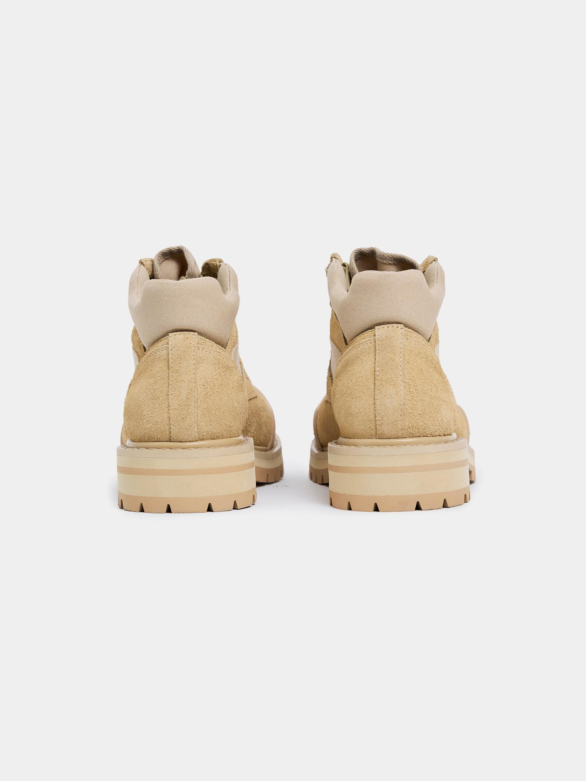 Boots (Gold Sand) Product Image