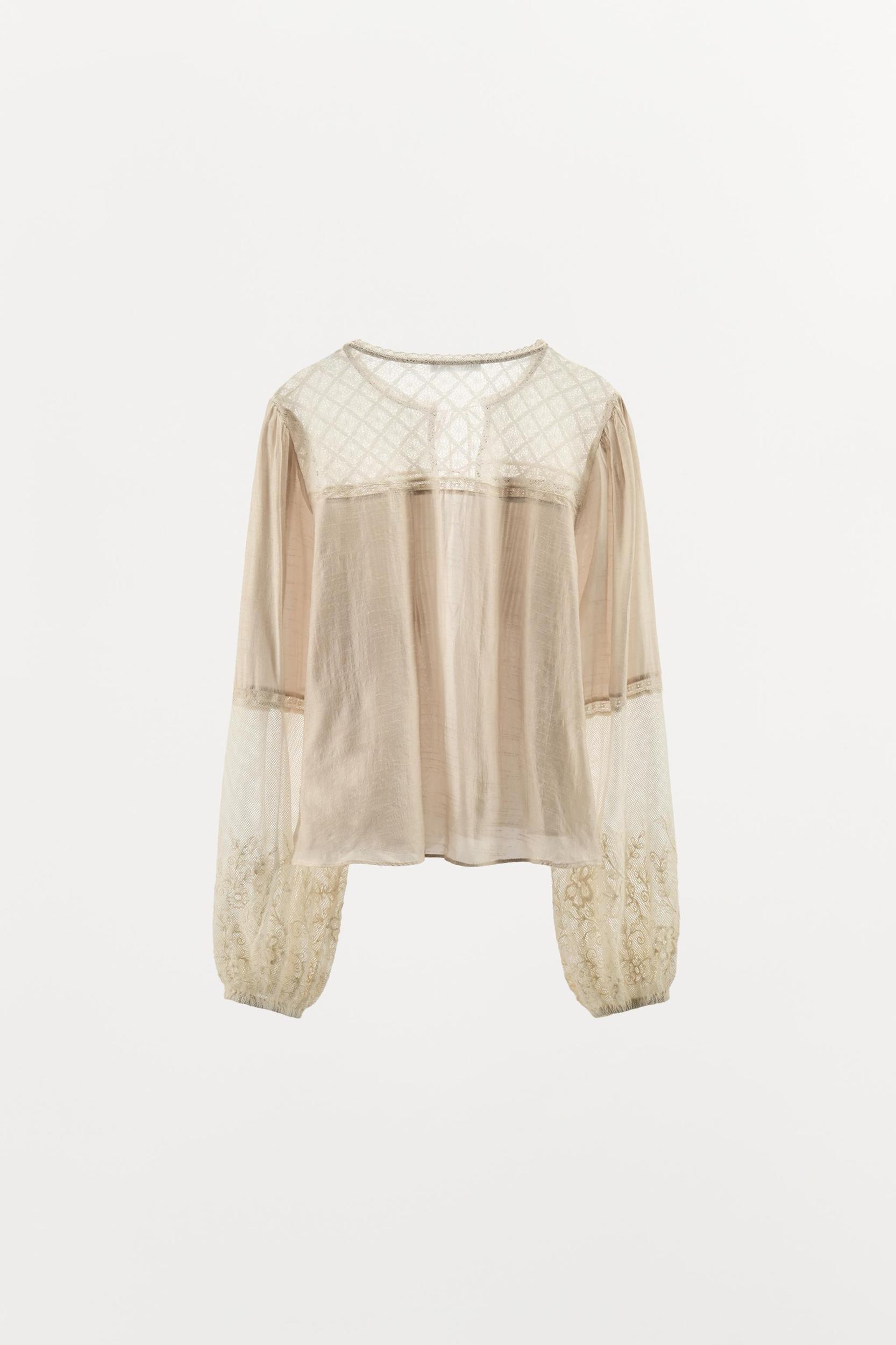 TIE COMBINATION BLOUSE Product Image