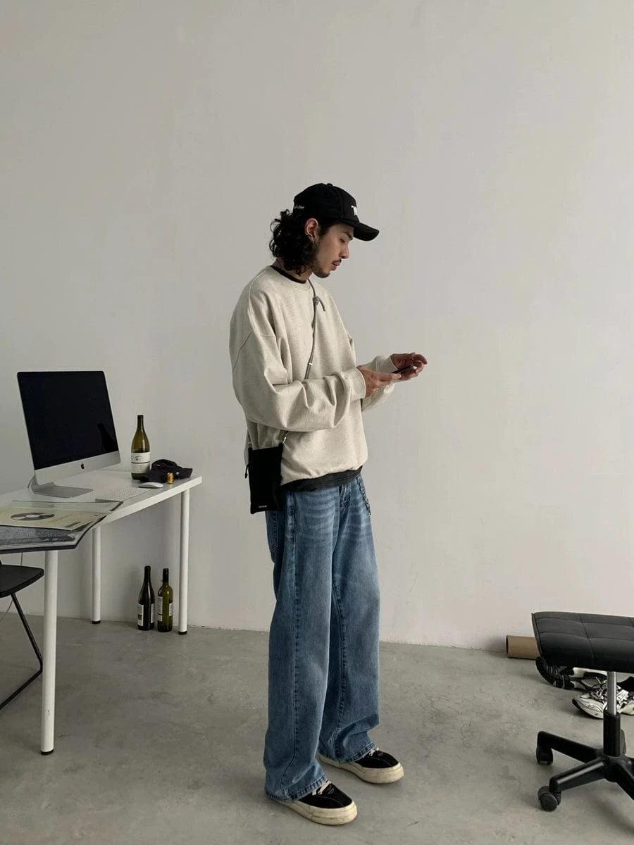 RT No. 18747 BOXY CREWNECK Product Image