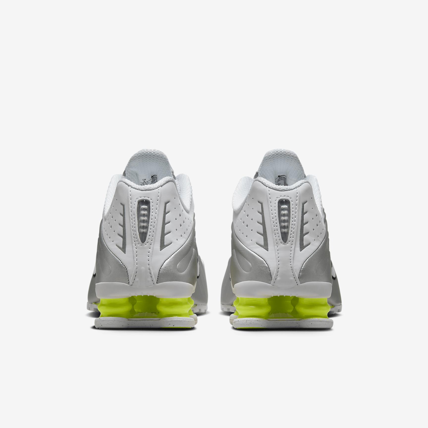 Nike Shox R4 Women's Shoes Product Image