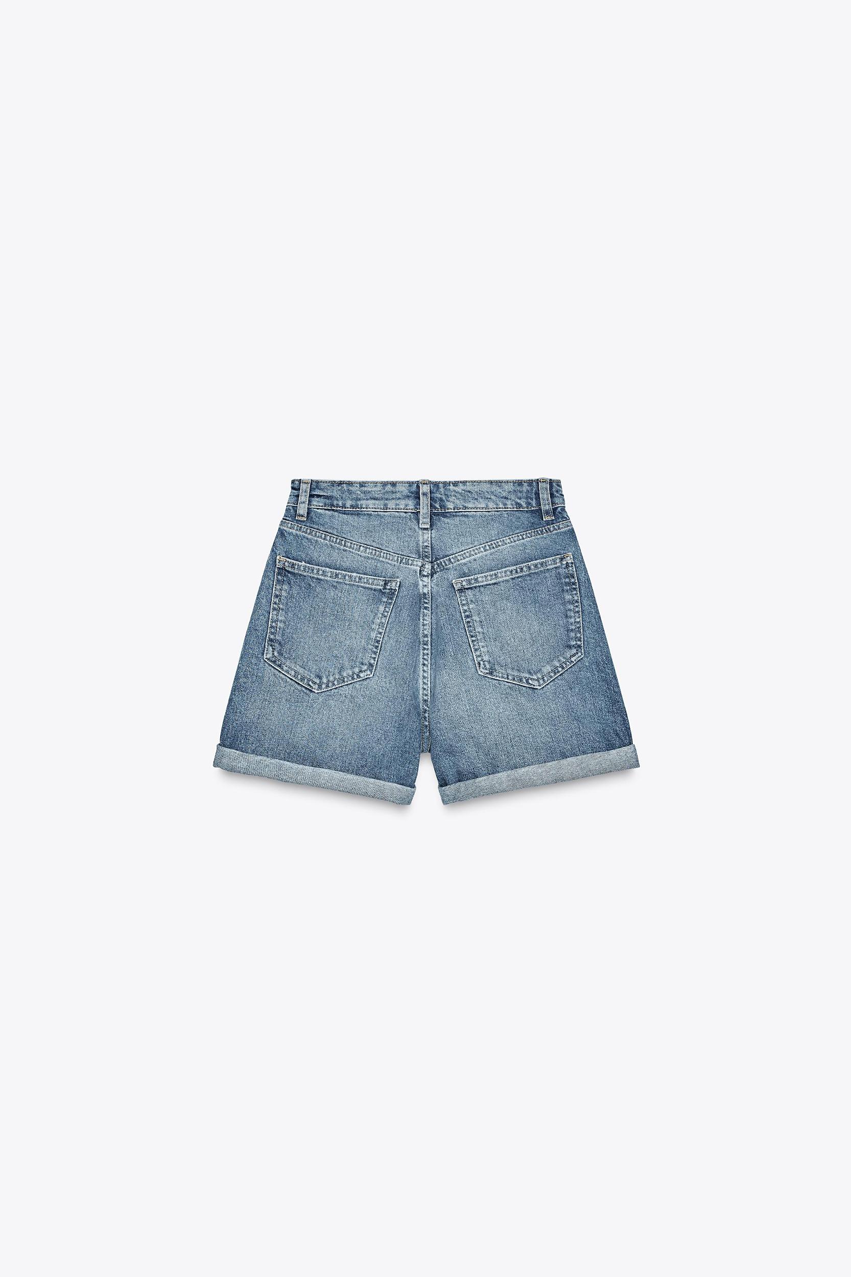 HIGH-WAISTED MOM FIT SHORTS Product Image