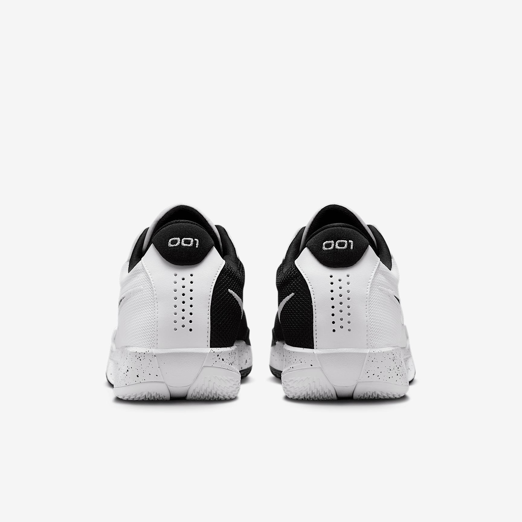 Nike Mens G.T. Cut Academy Basketball Shoes | FB2599-103 Product Image