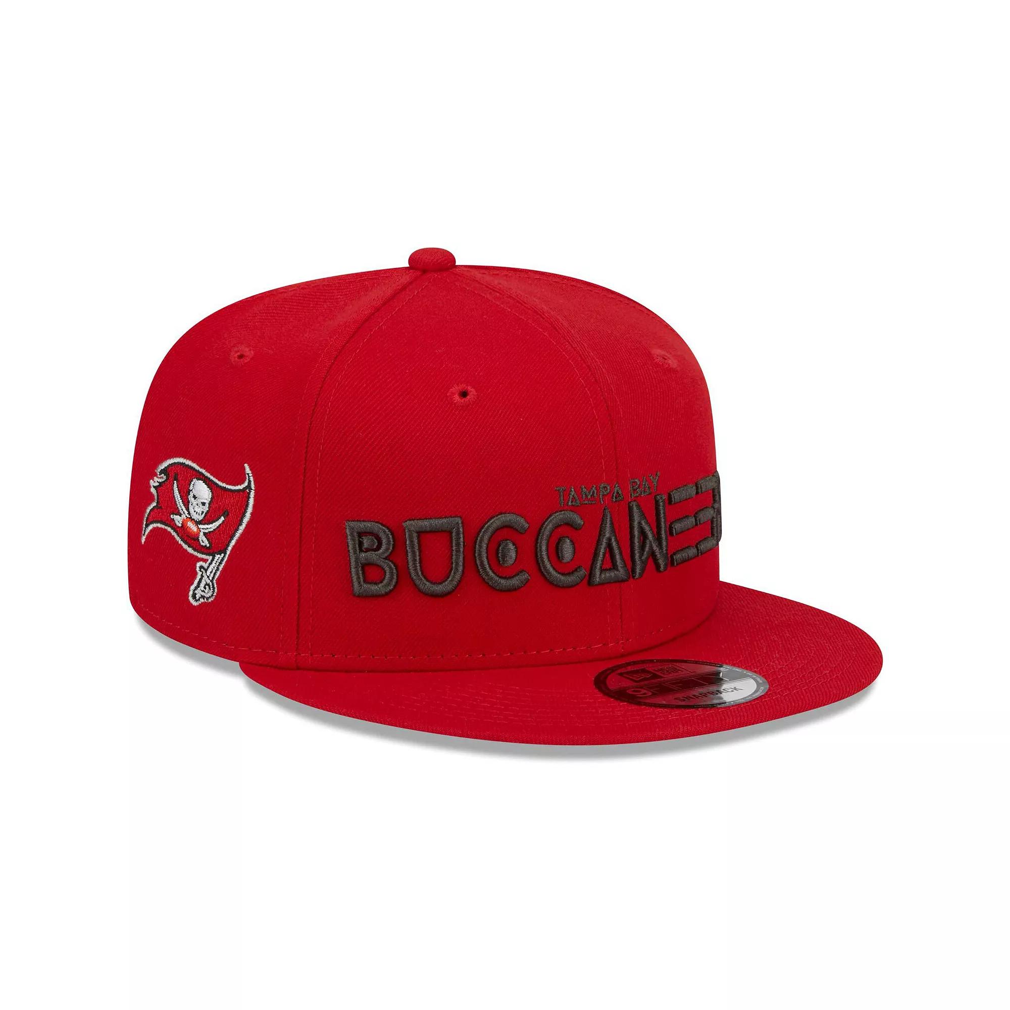 Men's New Era Red Tampa Bay Buccaneers Word 9FIFTY Snapback Hat Product Image