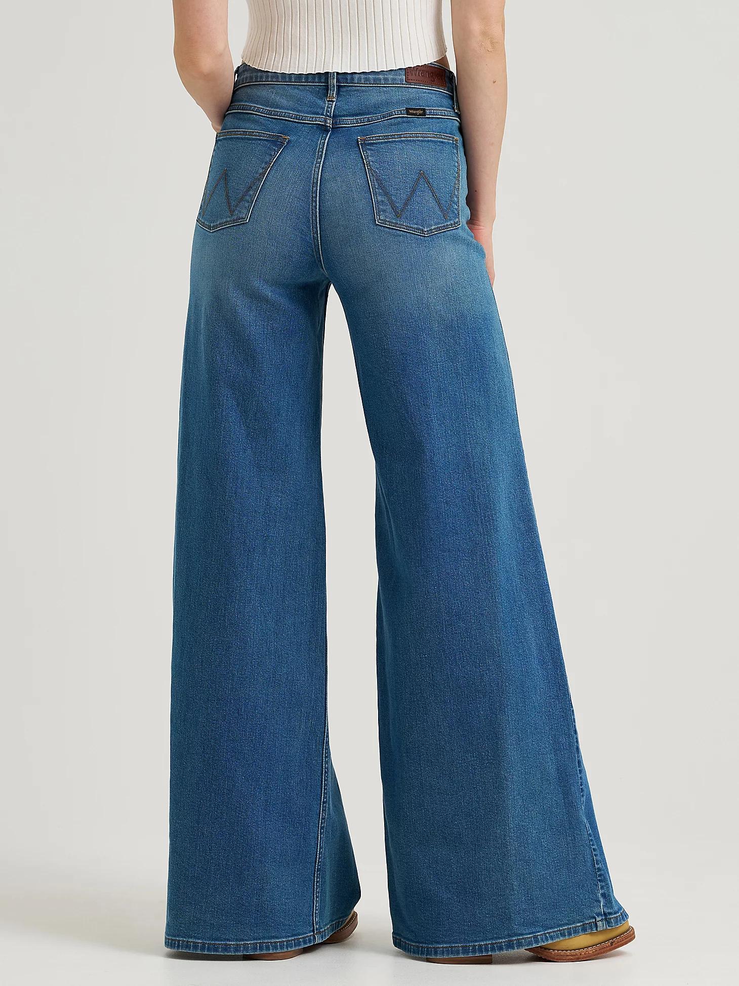 Women's Patch Pocket Wide Leg Jean in Carolina Product Image