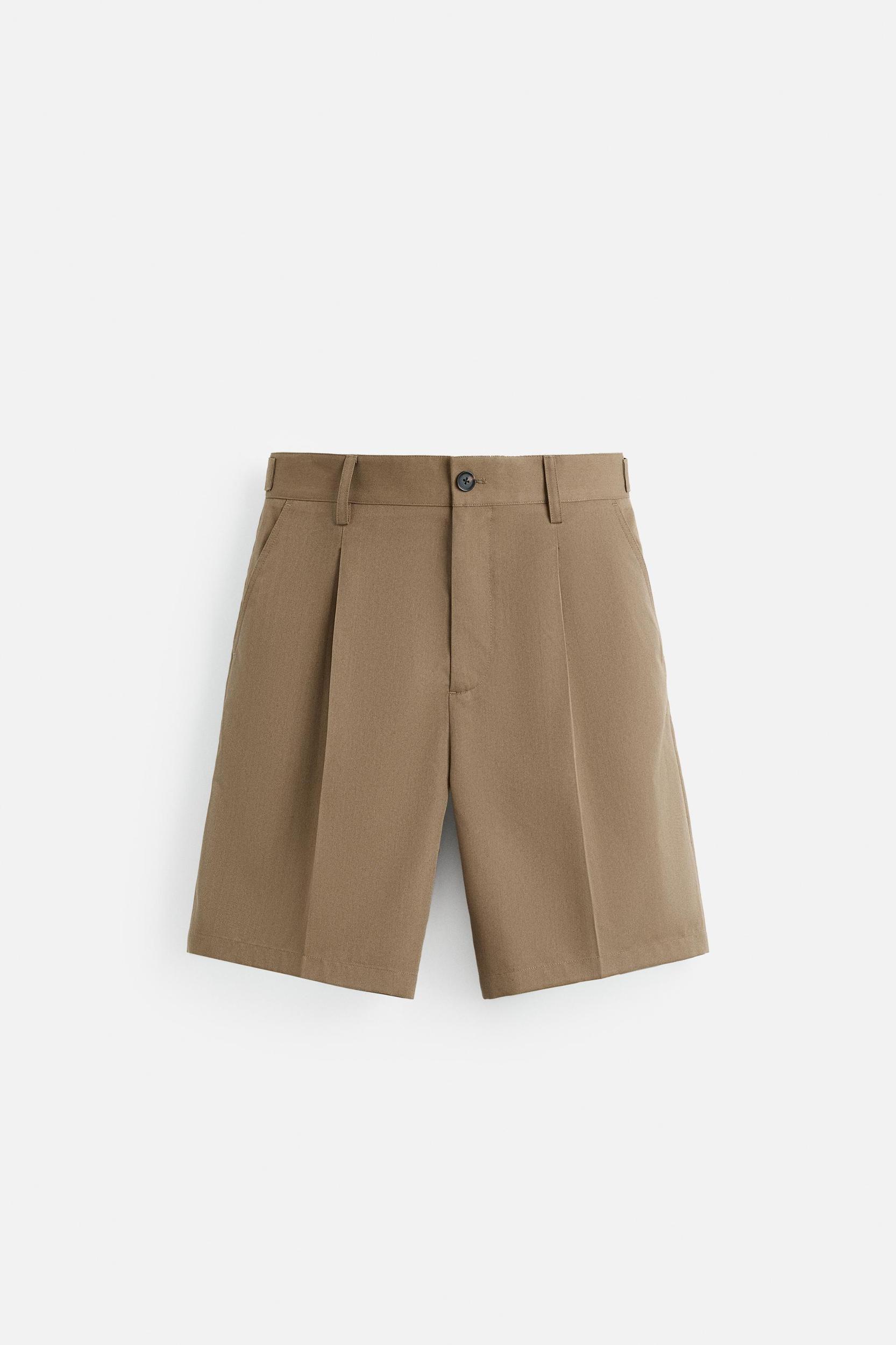 REGULAR FIT SHORTS Product Image
