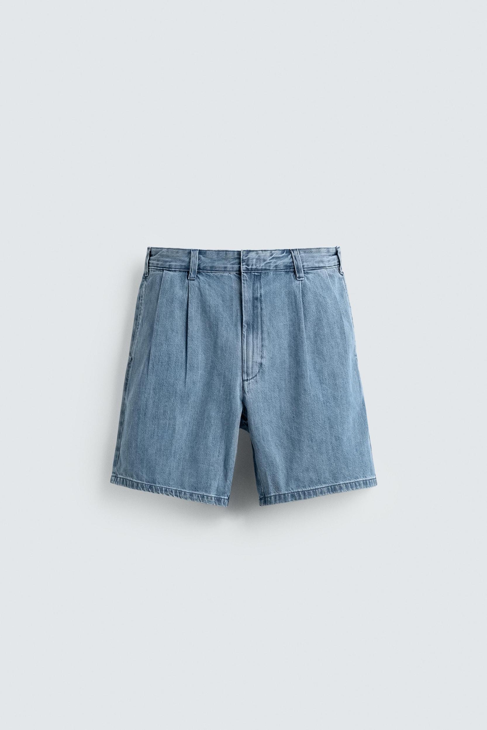 RELAXED FIT PLEATED DENIM SHORTS Product Image