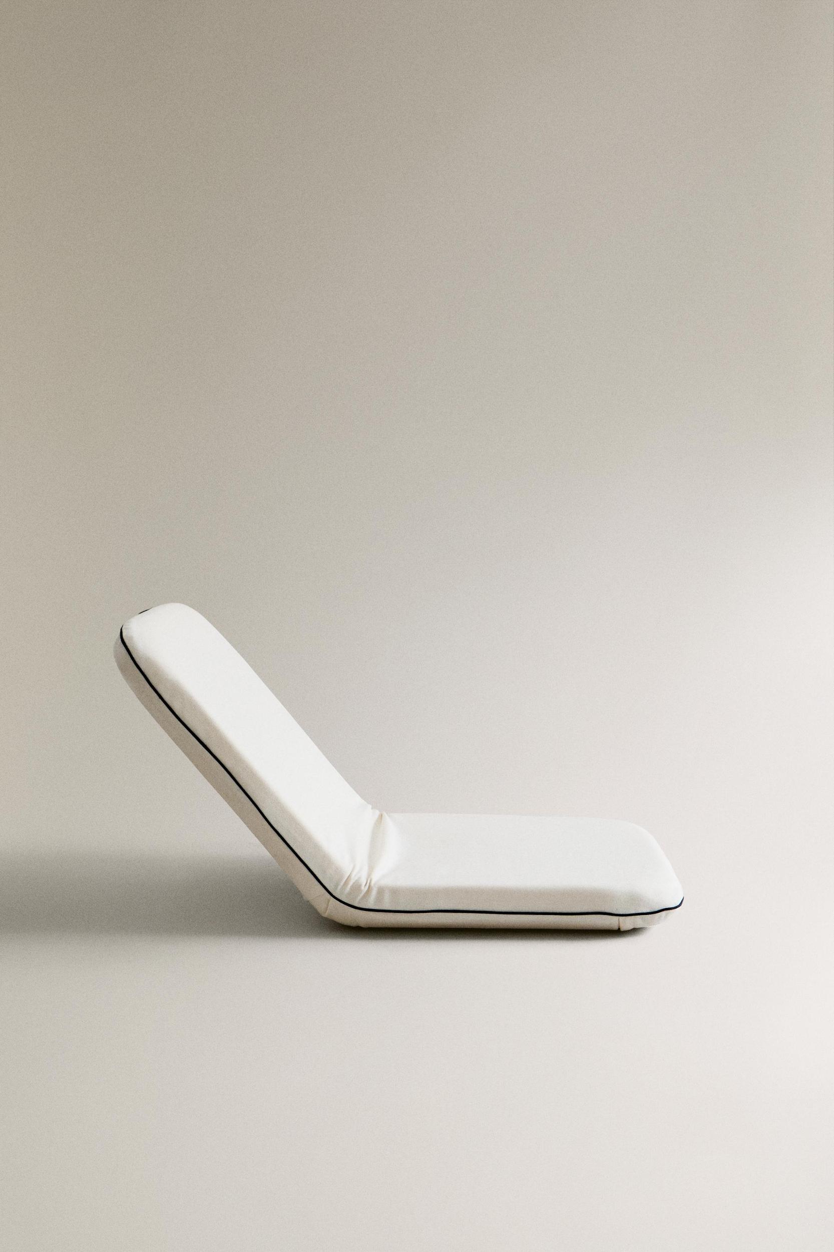 RECLINING BEACH FLOOR CHAIR Product Image