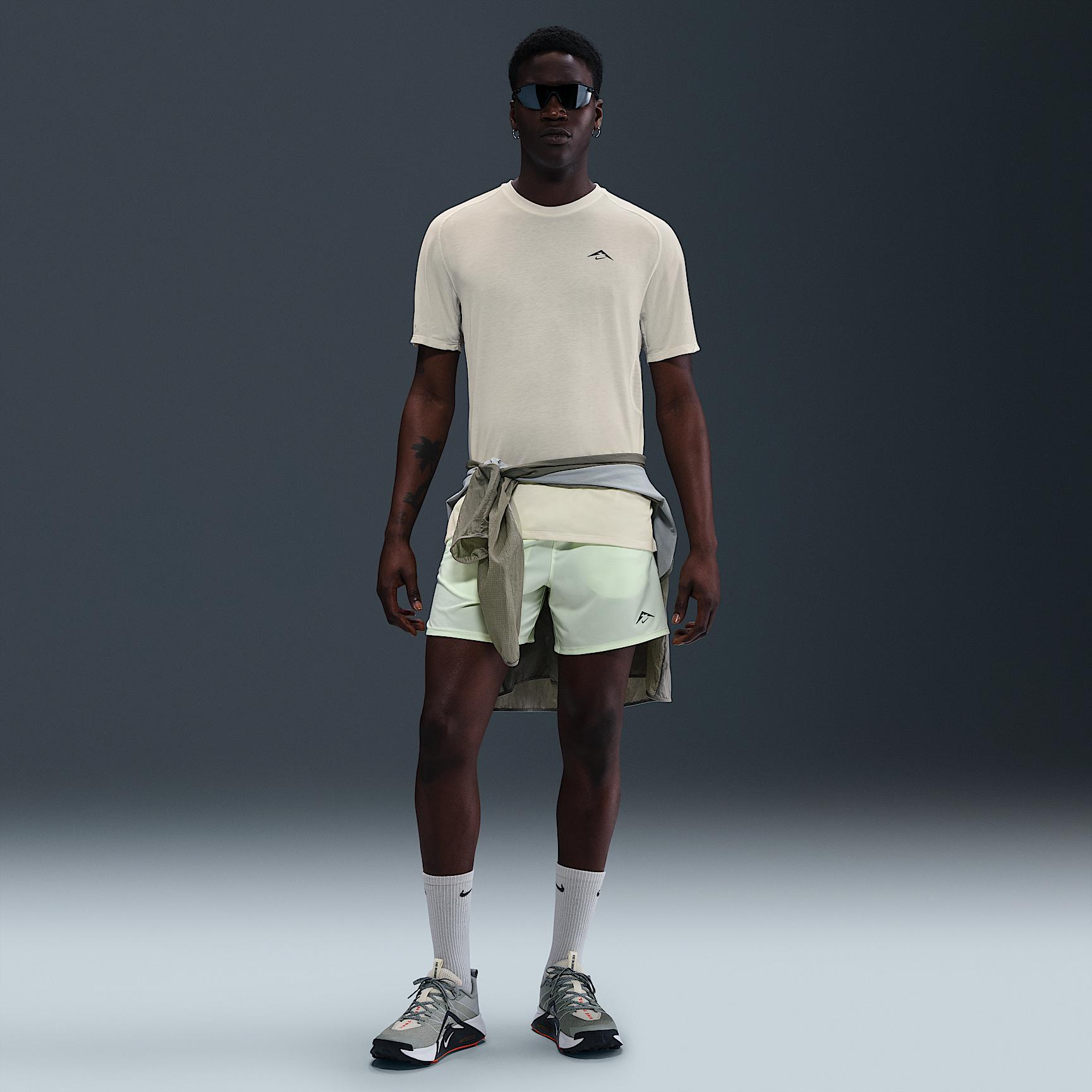 Nike Mens Solar Chase Dri-FIT ADV Short-Sleeve Running Top | HJ3580-133 Product Image