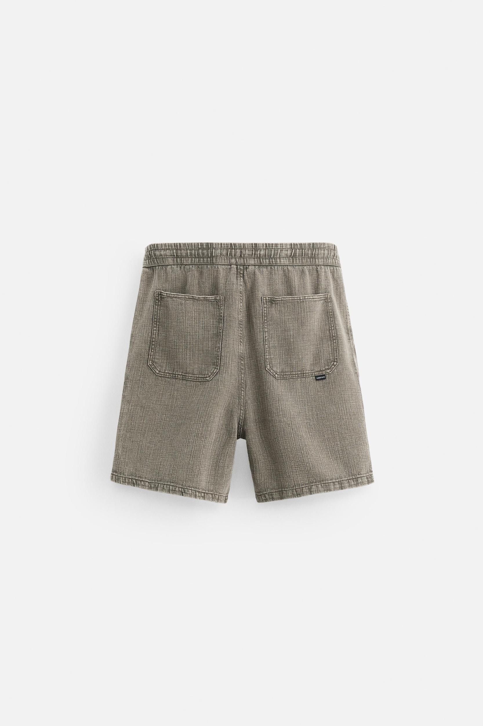 WASHED TEXTURED SHORTS Product Image
