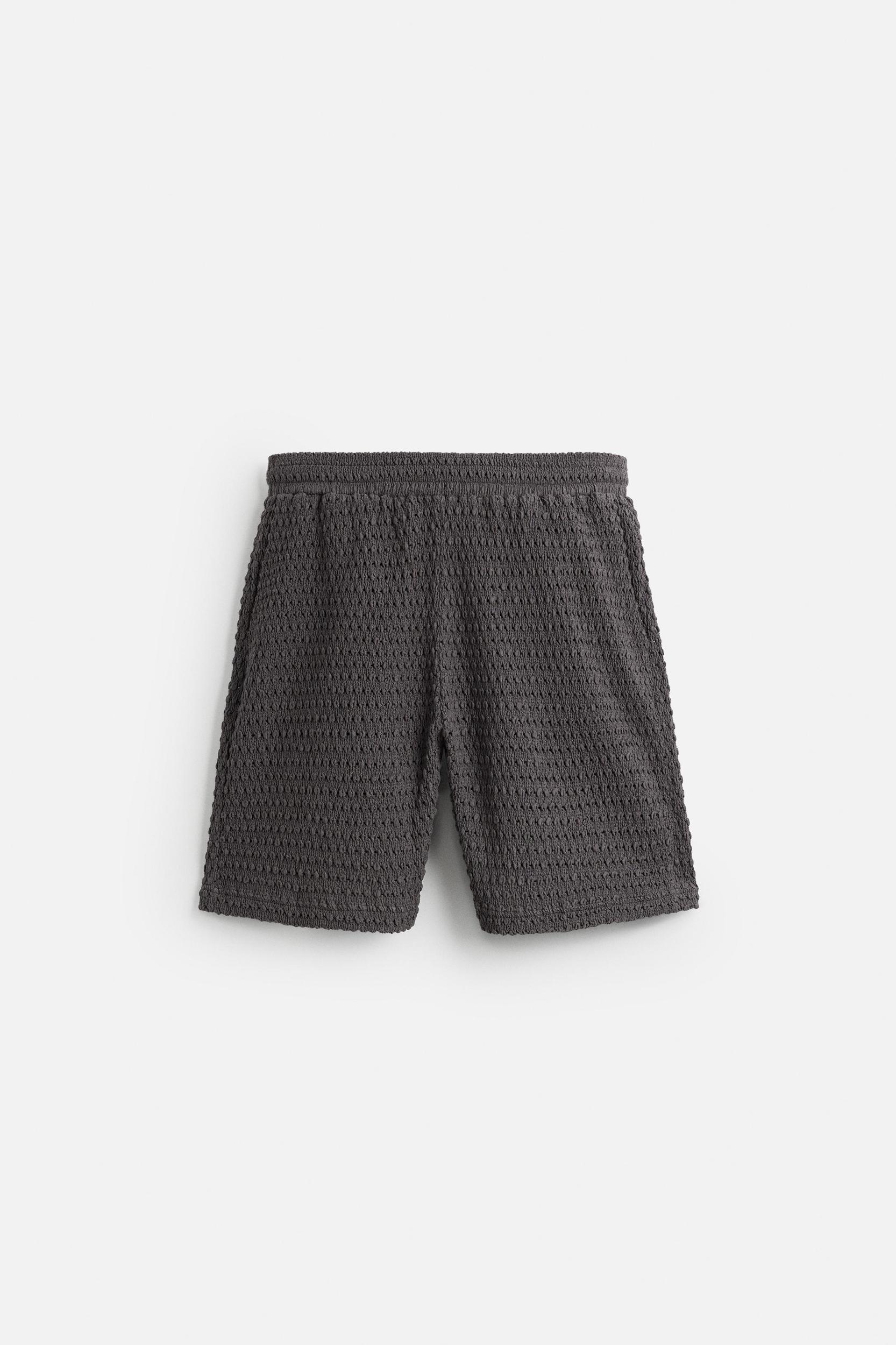 IRREGULAR TEXTURED BERMUDA SHORTS Product Image