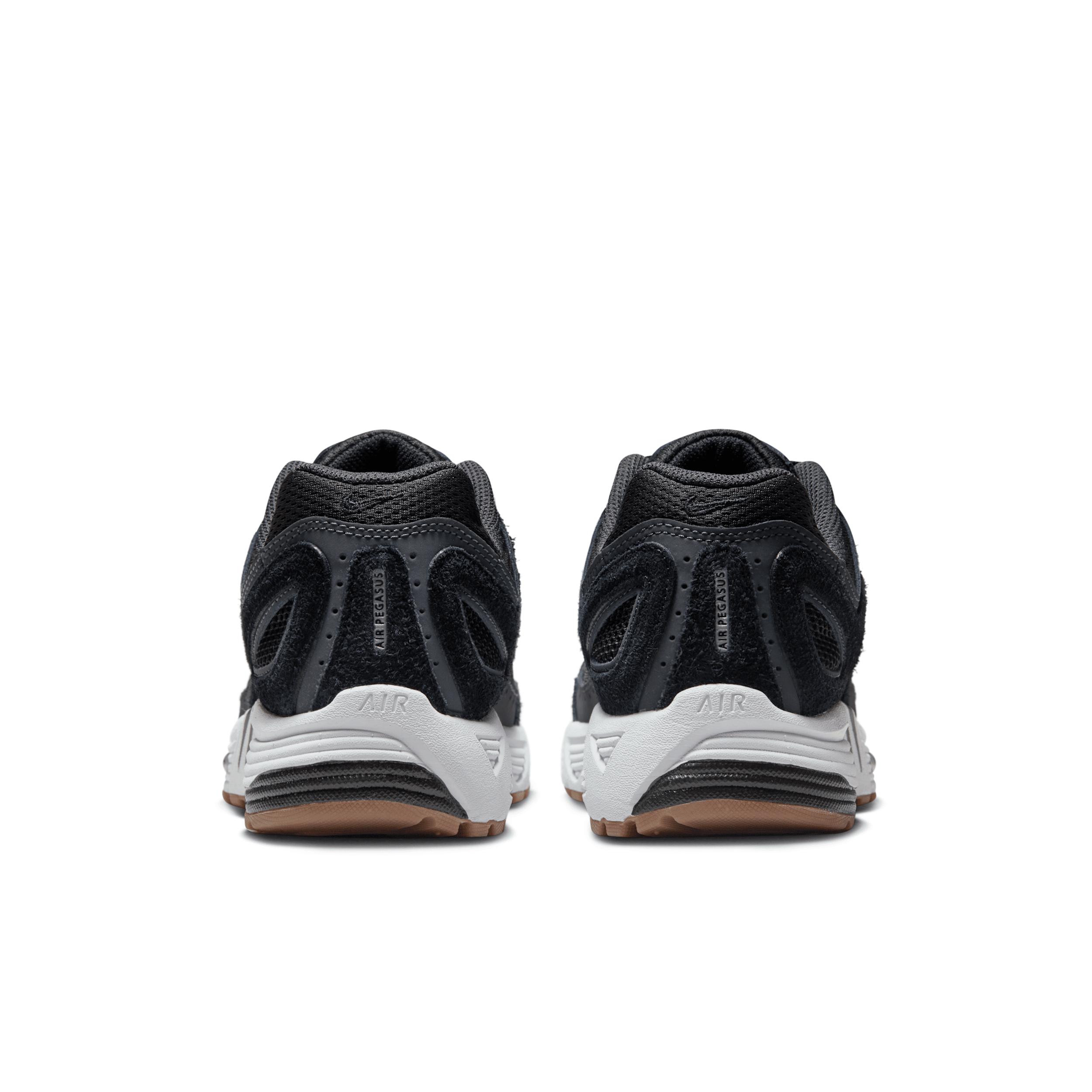 Nike Womens Air Pegasus 2005 Shoes | HJ5271-003 Product Image