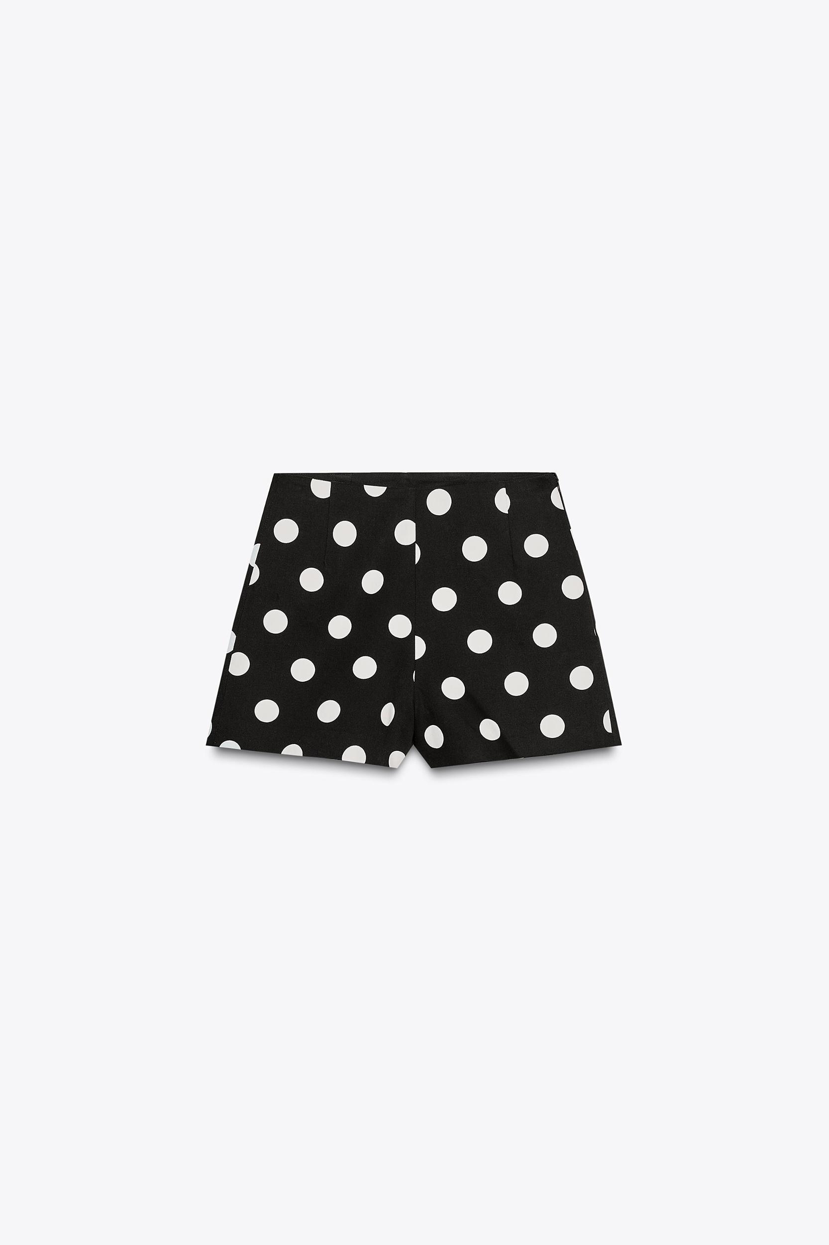 HIGH-WAISTED SHORTS Product Image