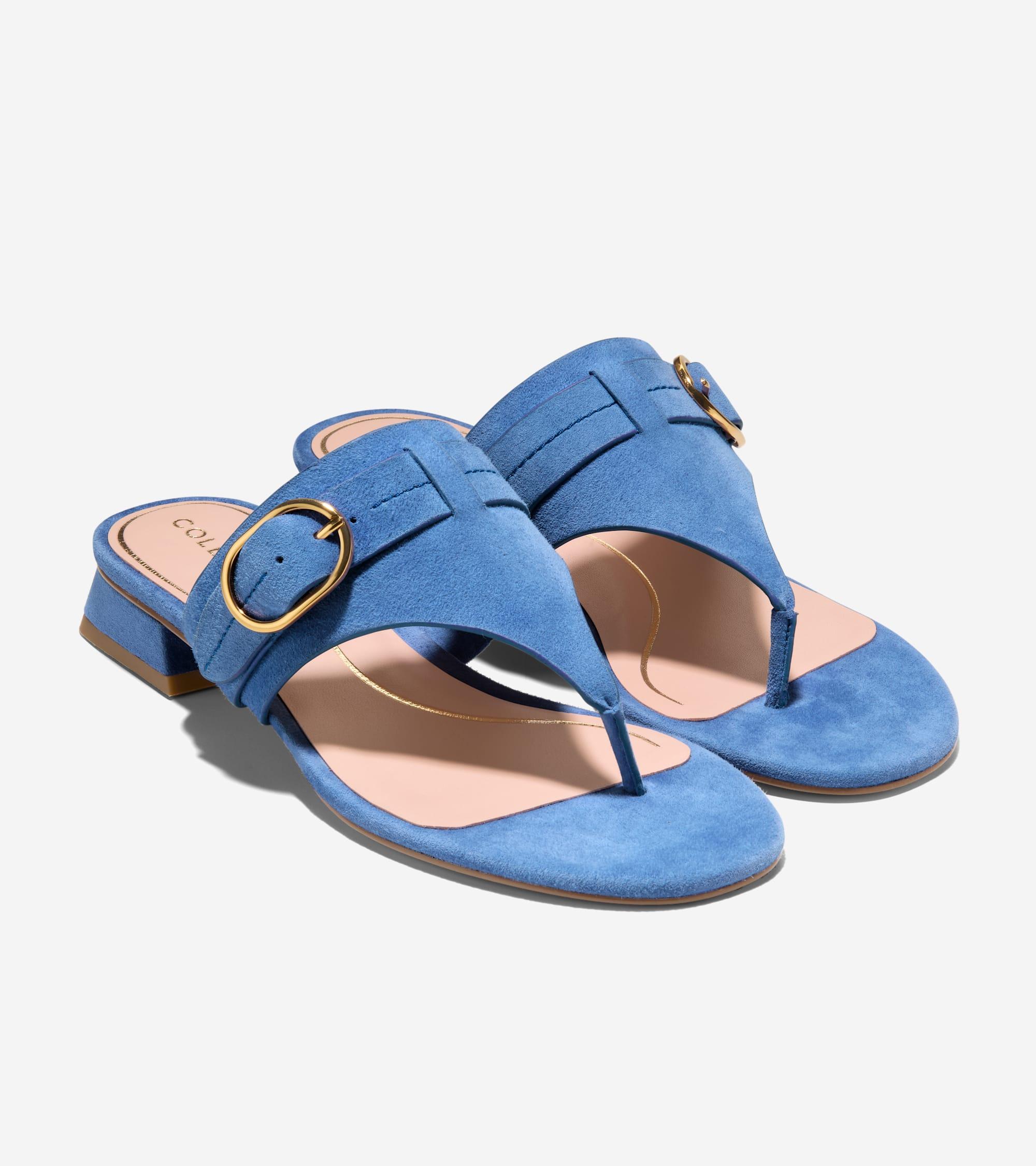 Women's Signature Packable Hooded Rain Jacket Product Image