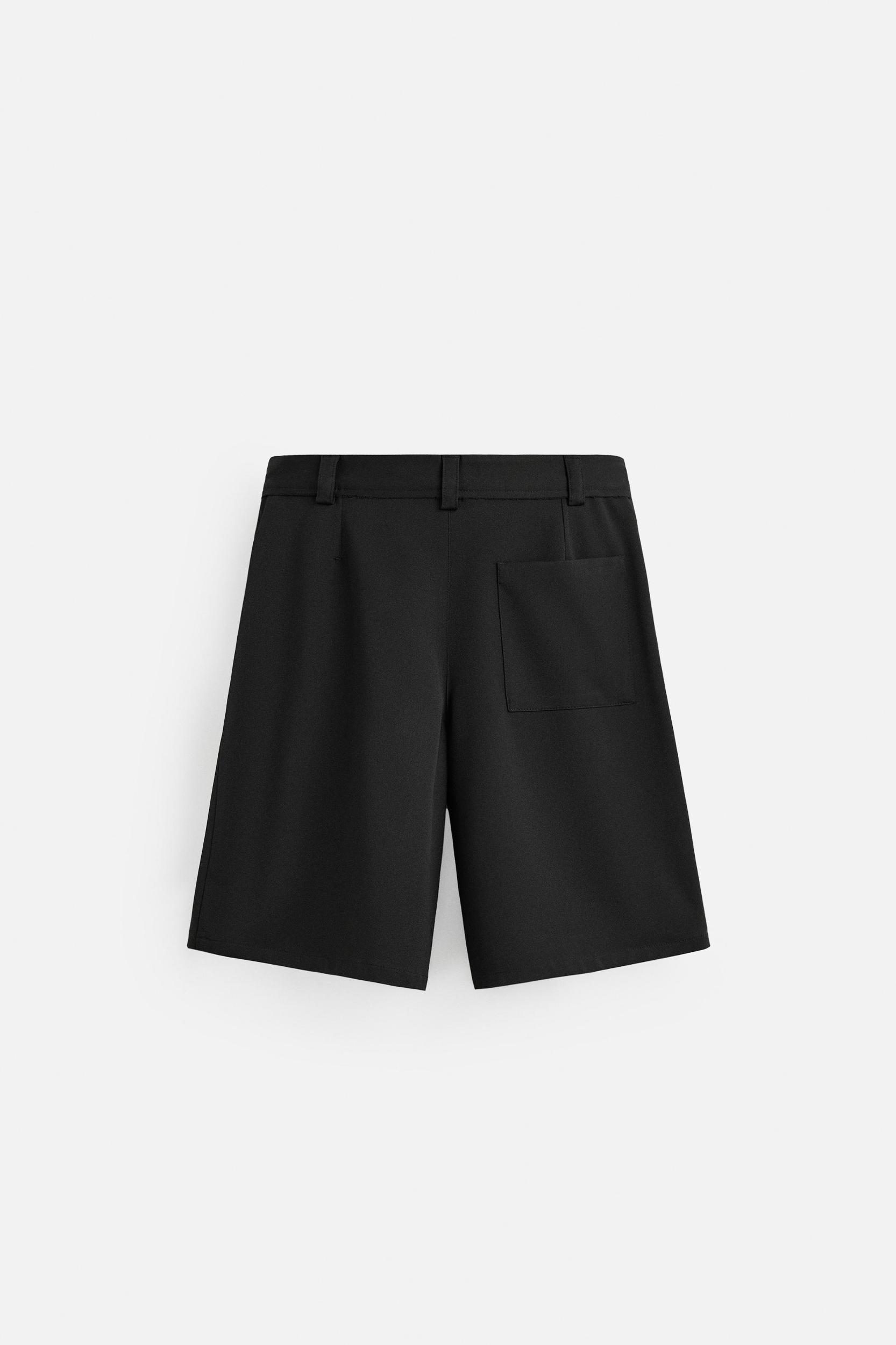 TEXTURED PLEATED SHORTS Product Image