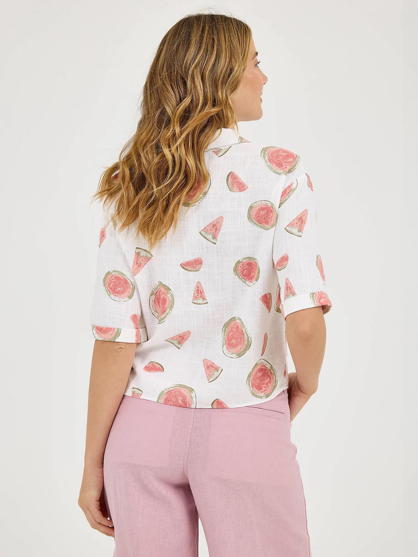 Women's Crop Fit Camp Shirt | Women's Tops & Tees | Lee® Product Image